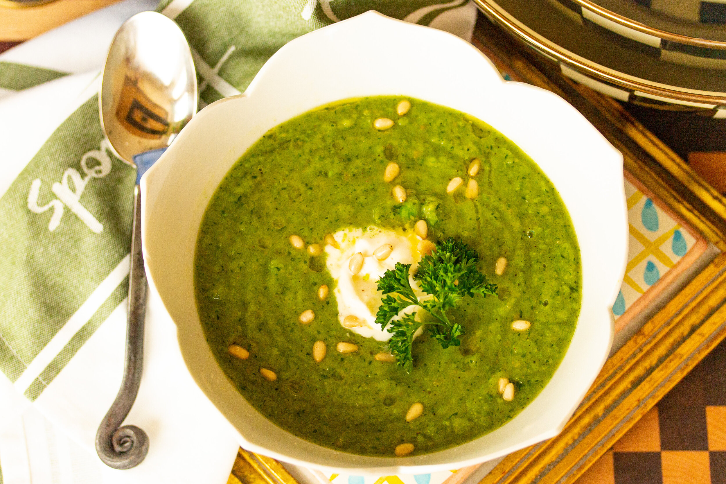 Herbed Peas &amp; Asparagus Soup