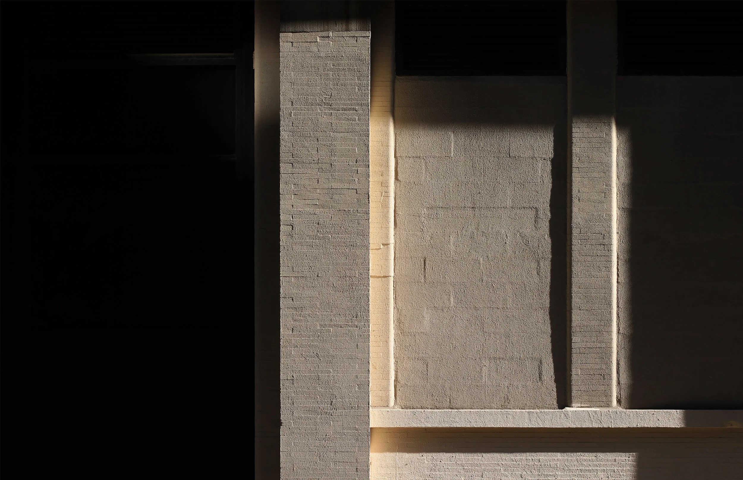 Outside_10 x 15.5_01.jpg