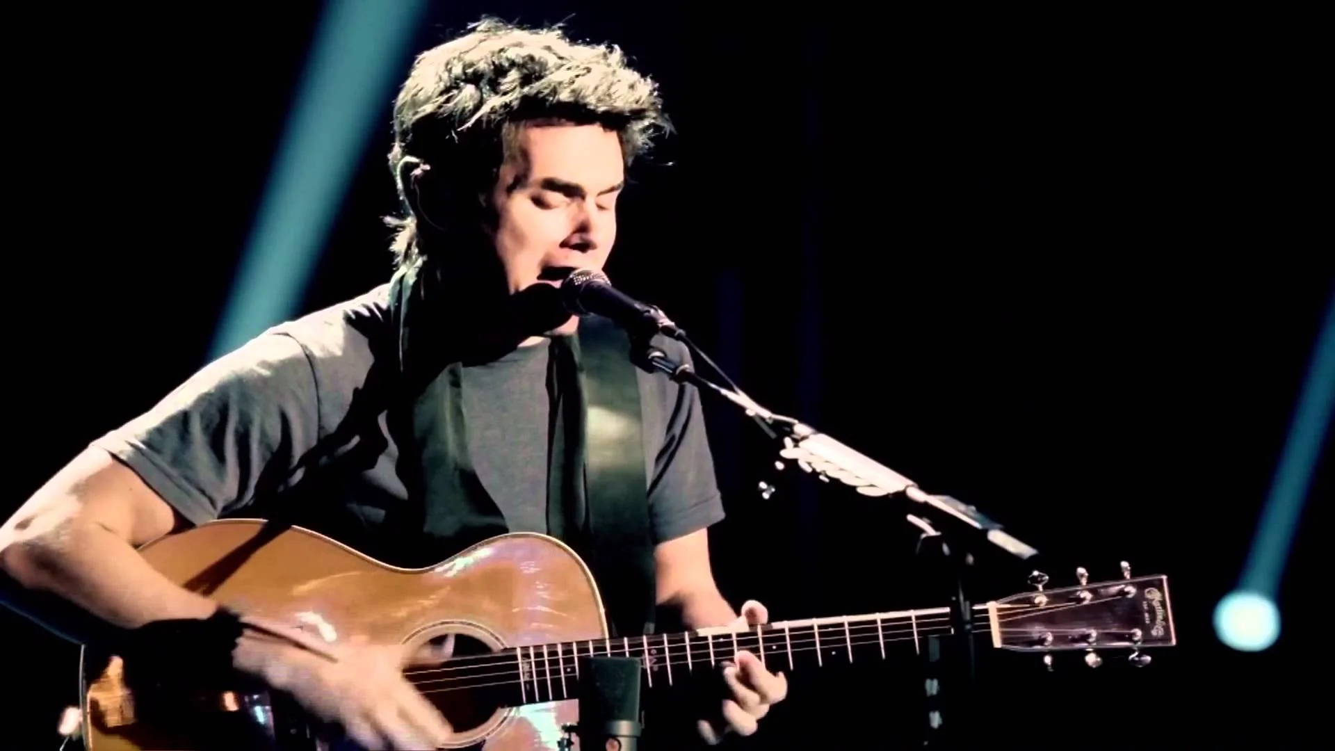 Musician and guitarist John Mayer playing Free Fallin' in Los Angeles.