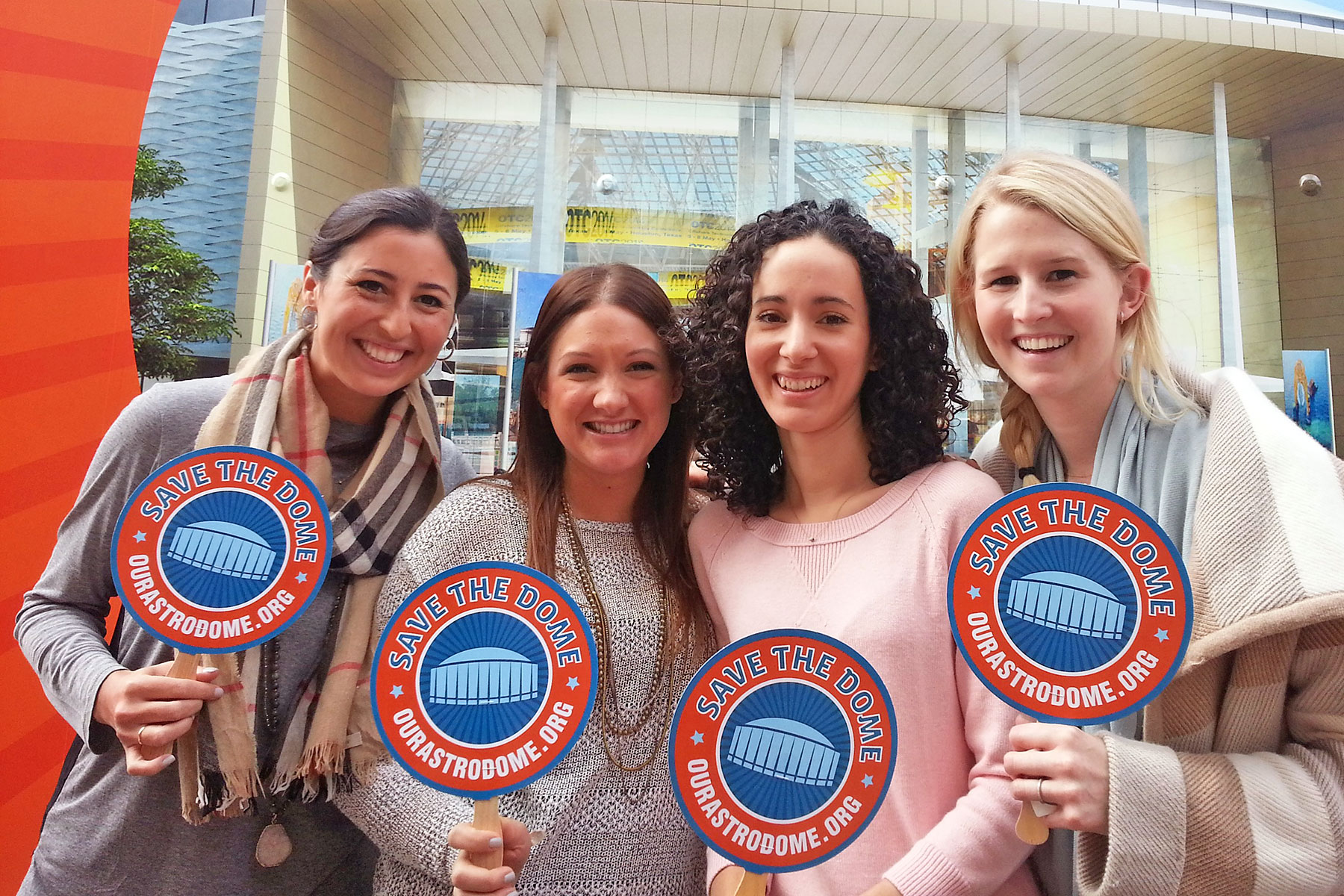 Astrodome supporters during the Save the Dome effort in 2013. / photo by Stephanie Ann Jones