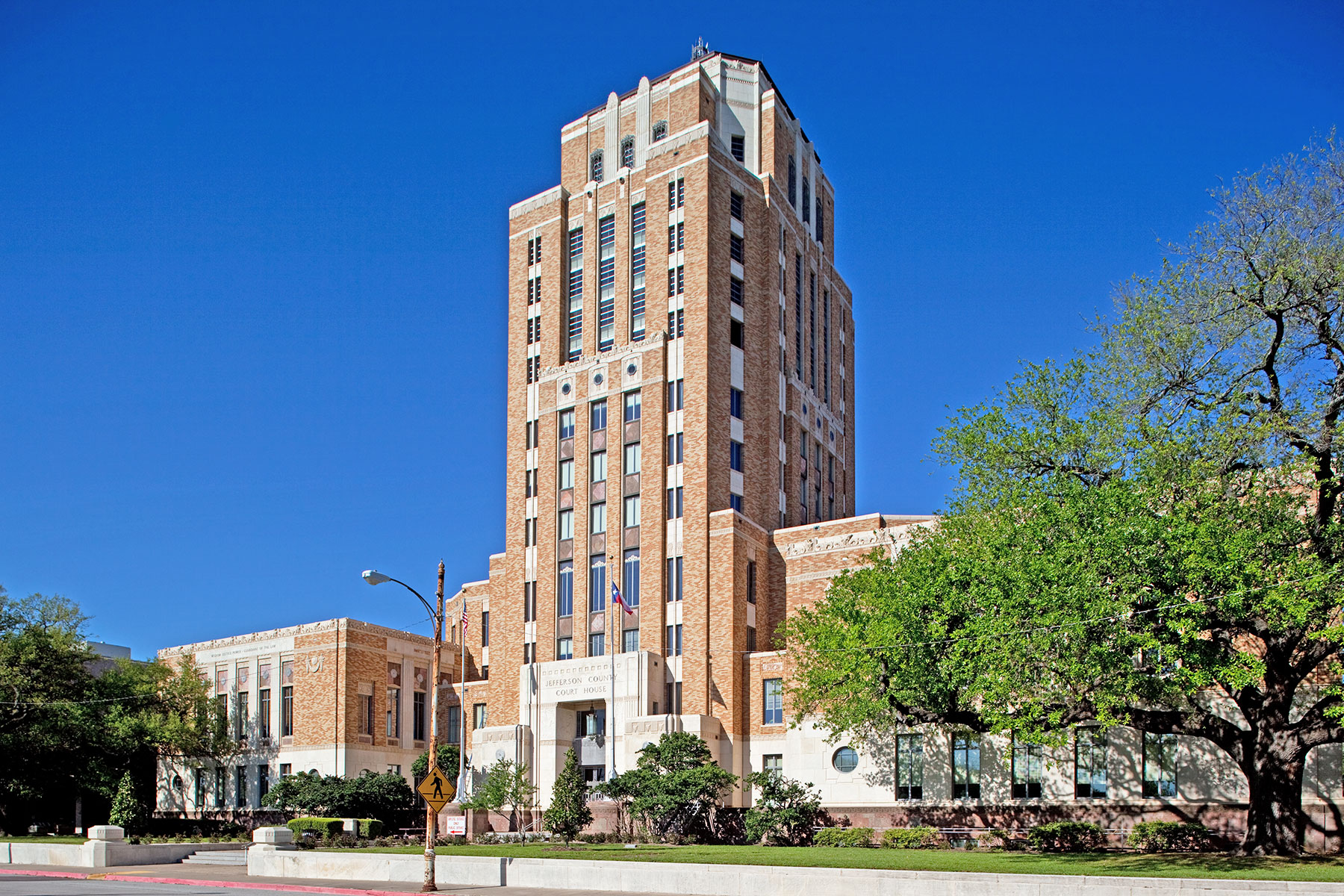 Jefferson County Courthouse (1931, Fred C. Stone and Augustin Babin) / photo © Gerald Moorhead, used with permission