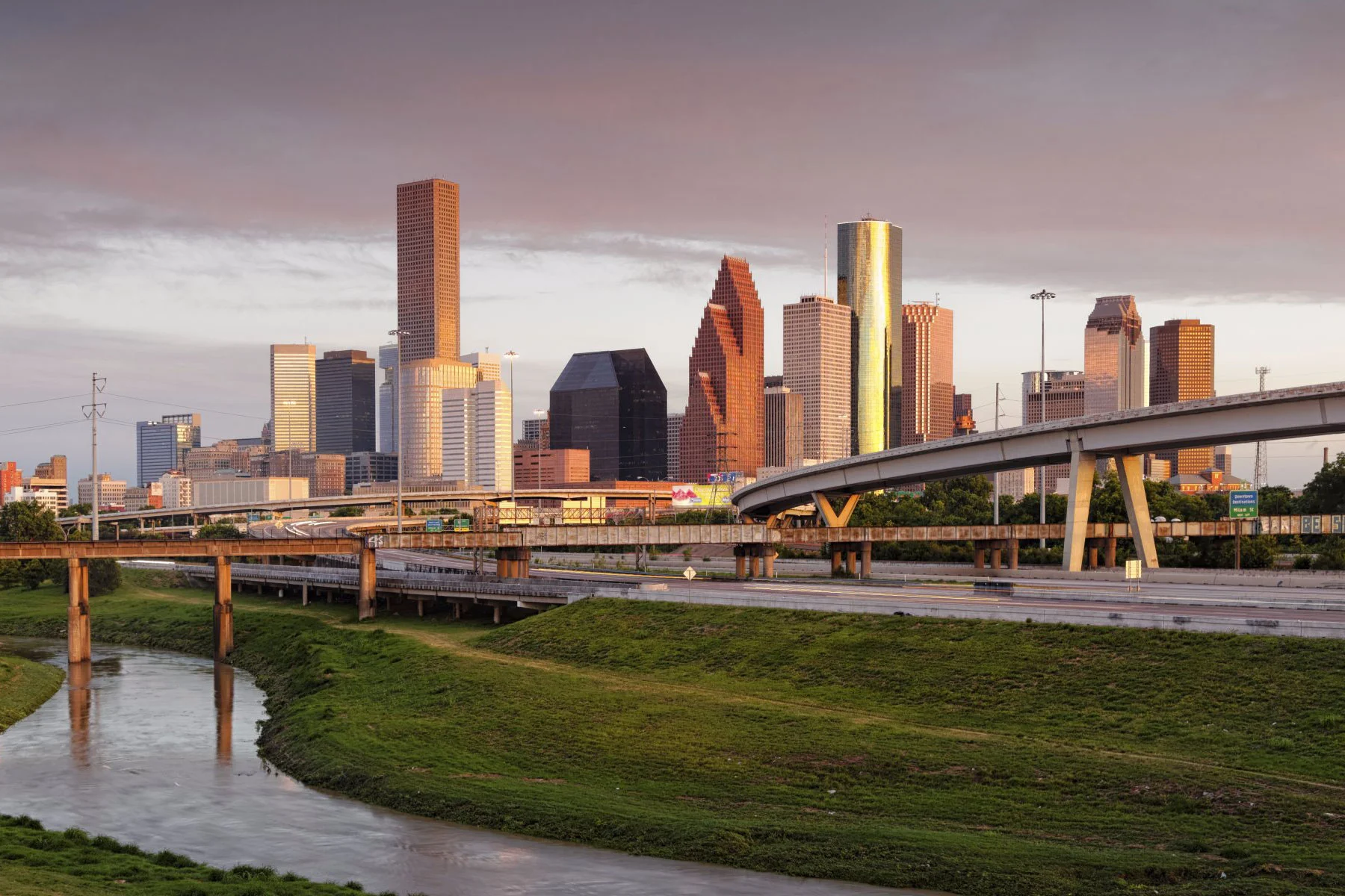 Hou-skyline-1800.jpg