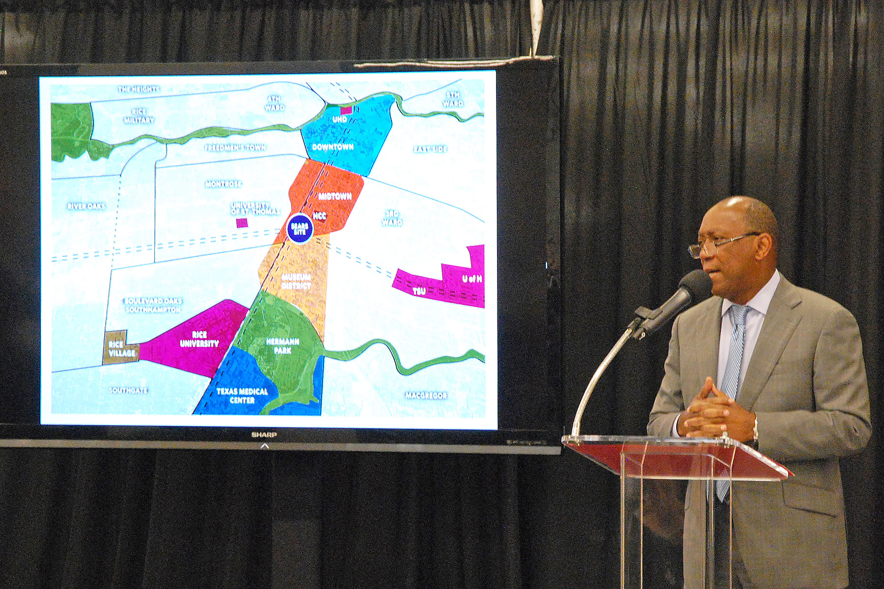 Mayor Sylvester Turner announces the proposed Main Street innovation district on April 12 / photo by David Bush