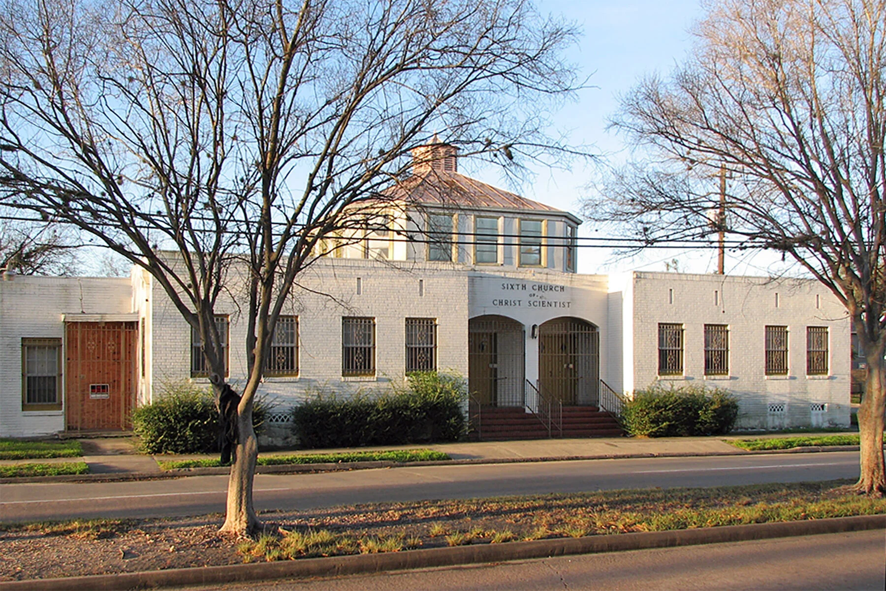 Sixth Church of Christ, Scientist (1941, Henry D. Frankfurt) / photo by David Bush