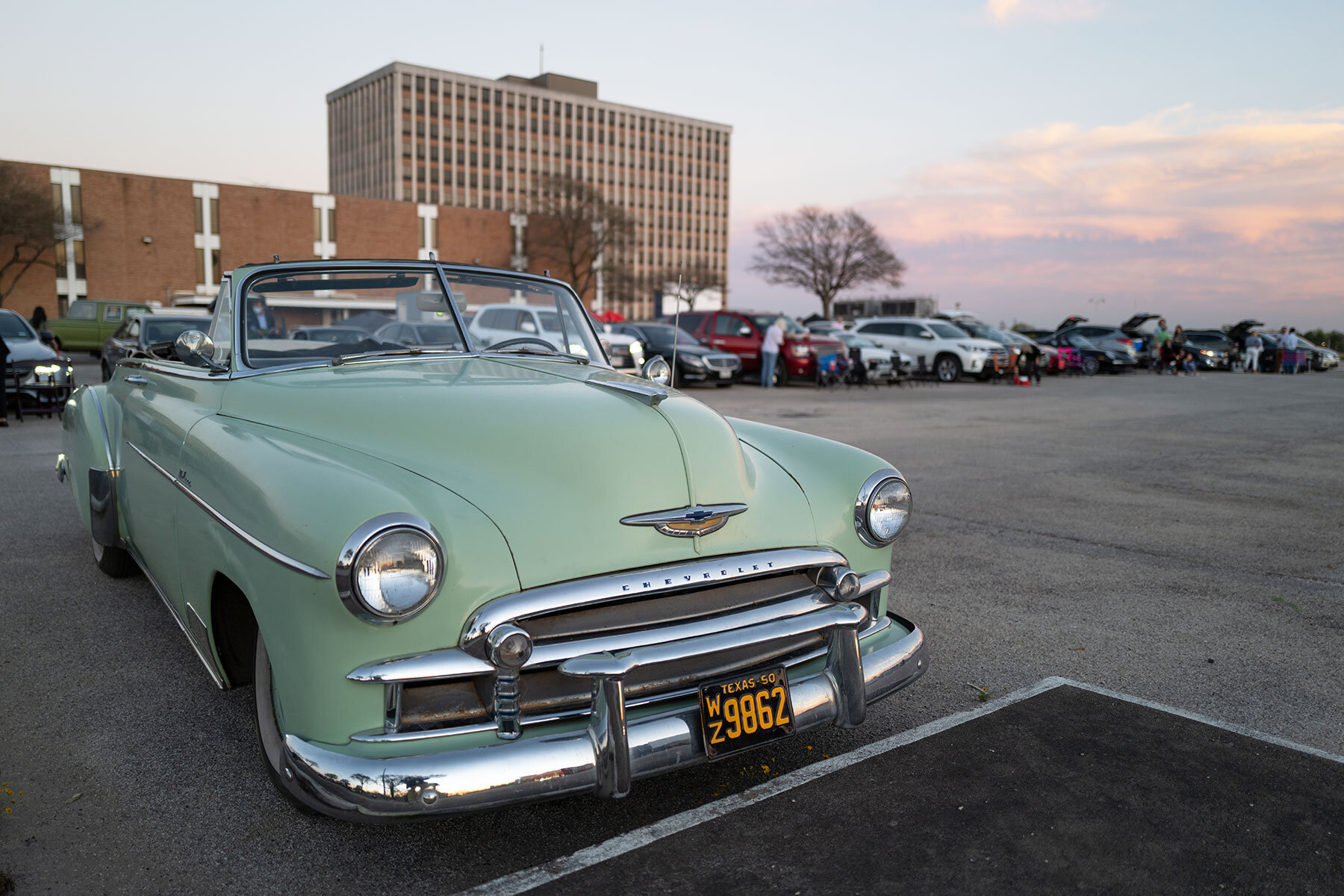  Steve Curry’s 1950 Chevrolet convertible was an attraction at the drive-in /  photo by Daniel Ortiz  
