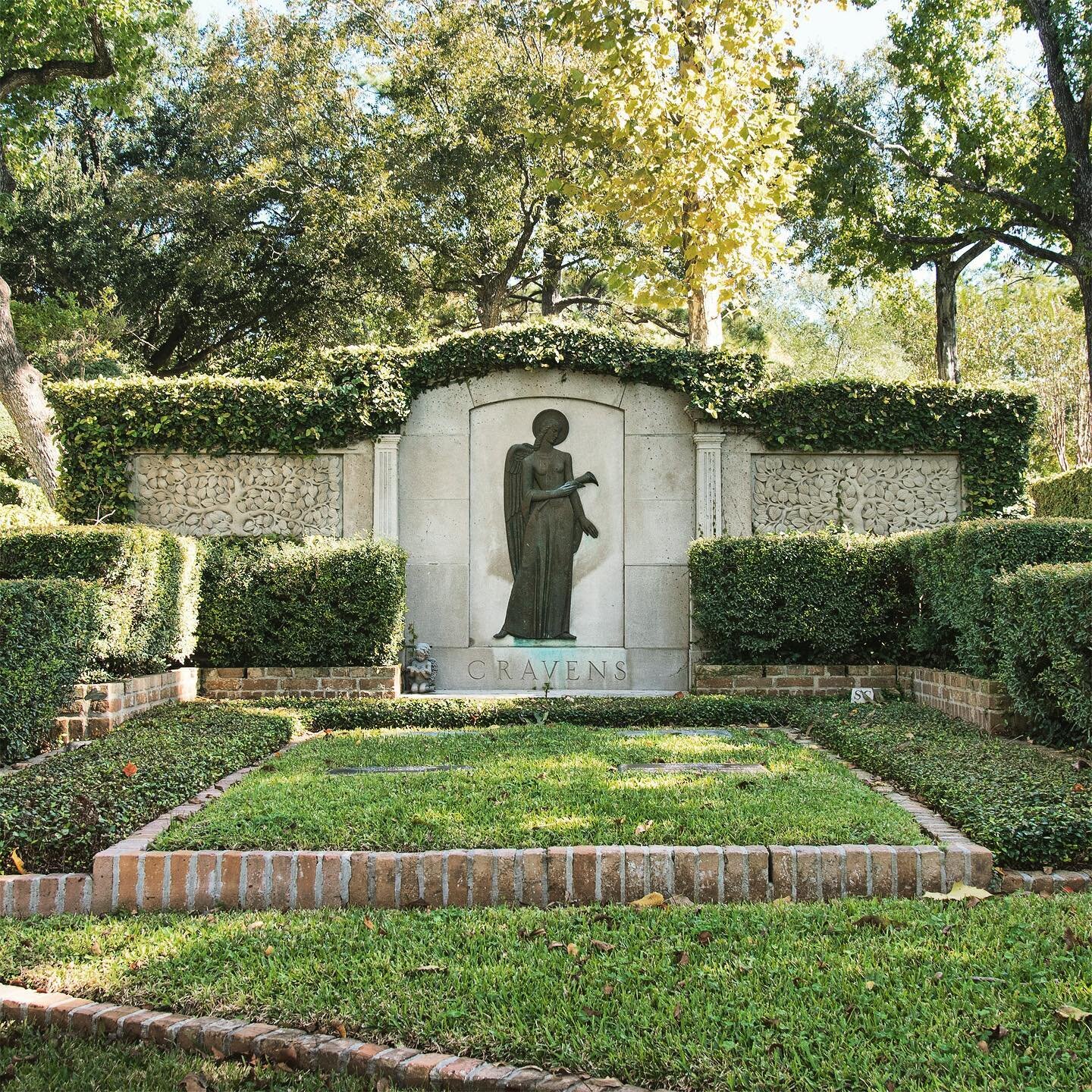 Our docent-guided walking tours of historic @glenwoodcemeteryhouston are returning this summer! Join us Saturday morning, August 28, as we explore 20th Century Glenwood &mdash; a section of the cemetery that holds some of the best-known figures in Ho