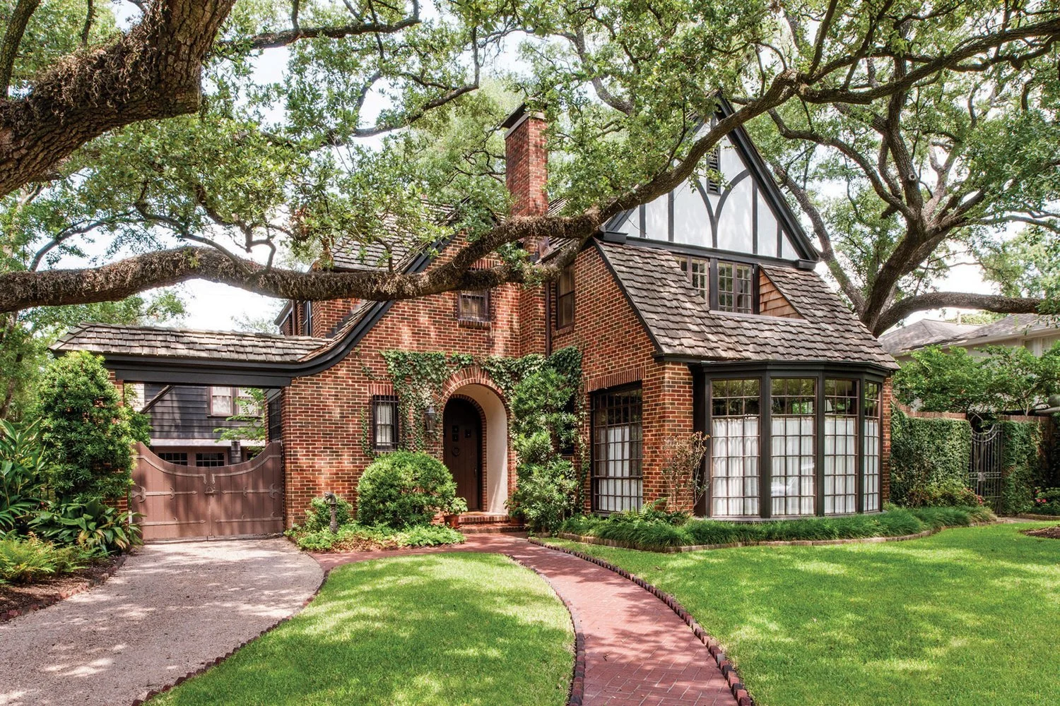 Turner Addition Architecture Walk