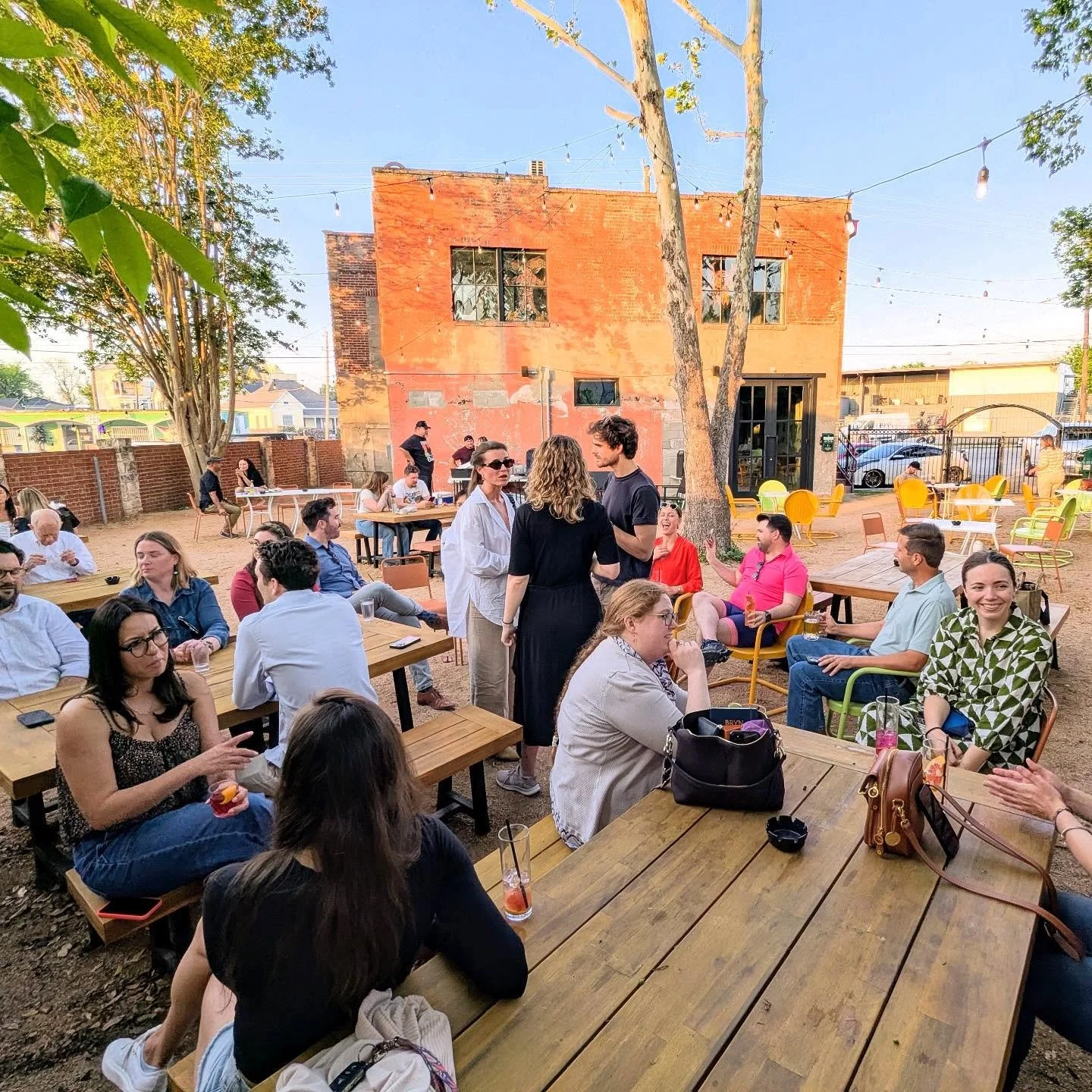 Looking to expand your network with people who share an interest in Houston&rsquo;s history and architecture?

Join @pierbeam, Preservation Houston&rsquo;s next-generation member group, for their monthly happy hour this Thursday, October 16. We love 