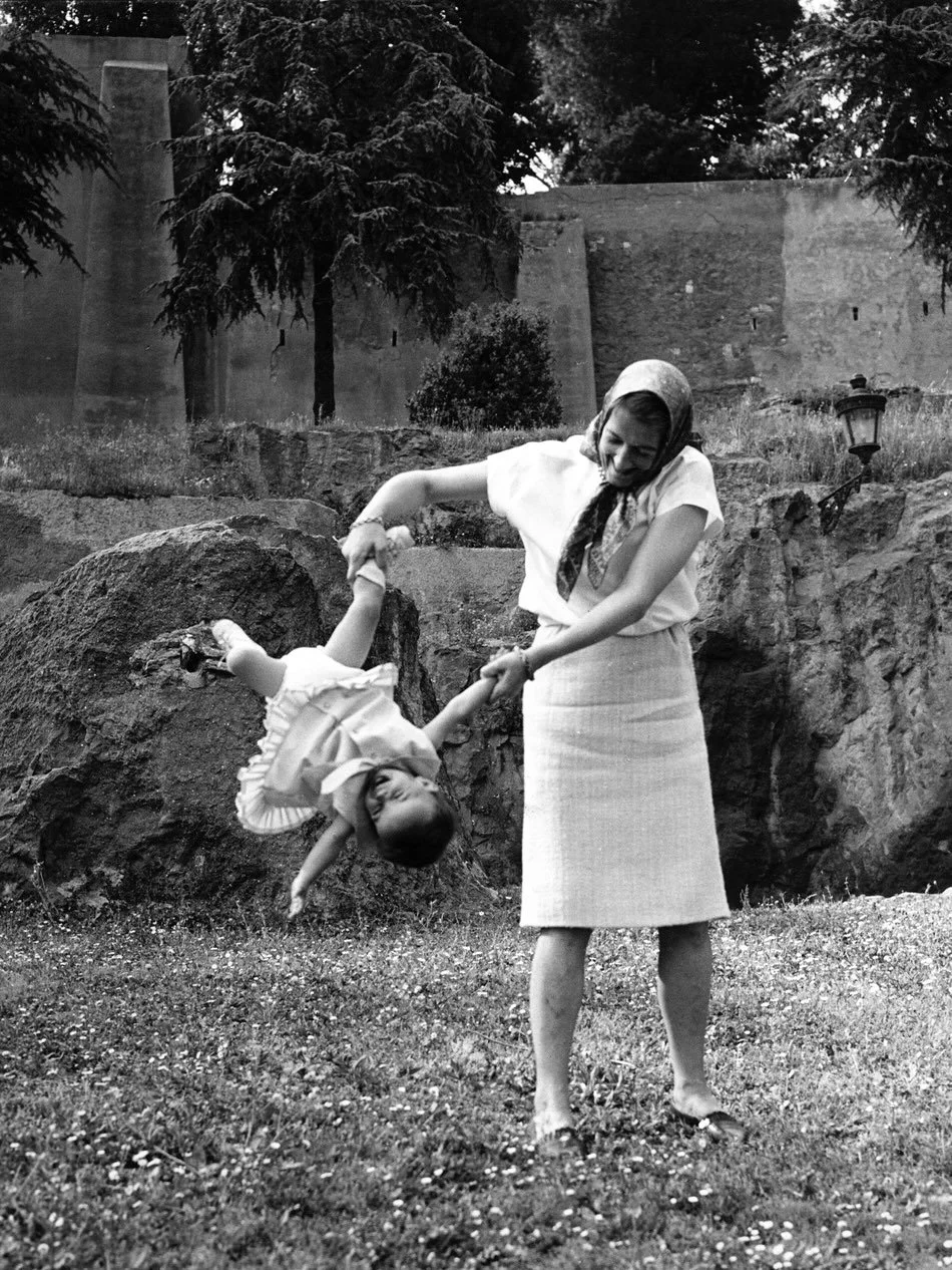 Step back into postwar America with The Greyhound Diary! 🚌

In 1949, British traveler Judy Montagu set out to see America by Greyhound. Her account of Houston paints a vivid portrait of the postwar city &mdash; from lavish evenings at the Bayou Club