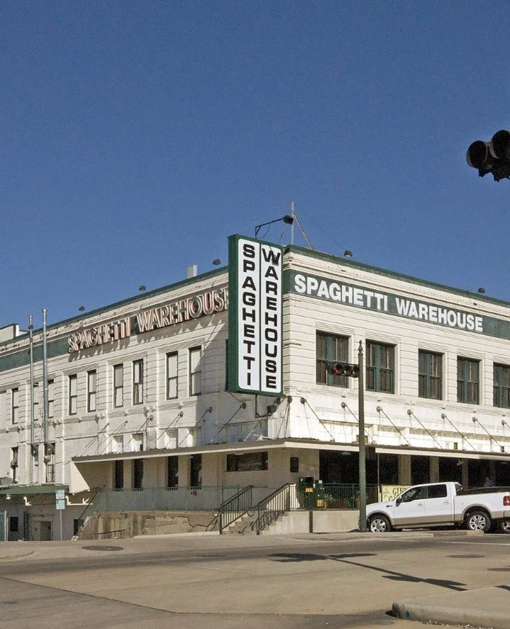 The Desel-Boettcher Building (1912) at 901 Commerce Avenue is a downtown Houston landmark and was home to the Old Spaghetti Warehouse for more than four decades.⁠
⁠
When the restaurant opened in 1974, it helped spark early revitalization in the Main 