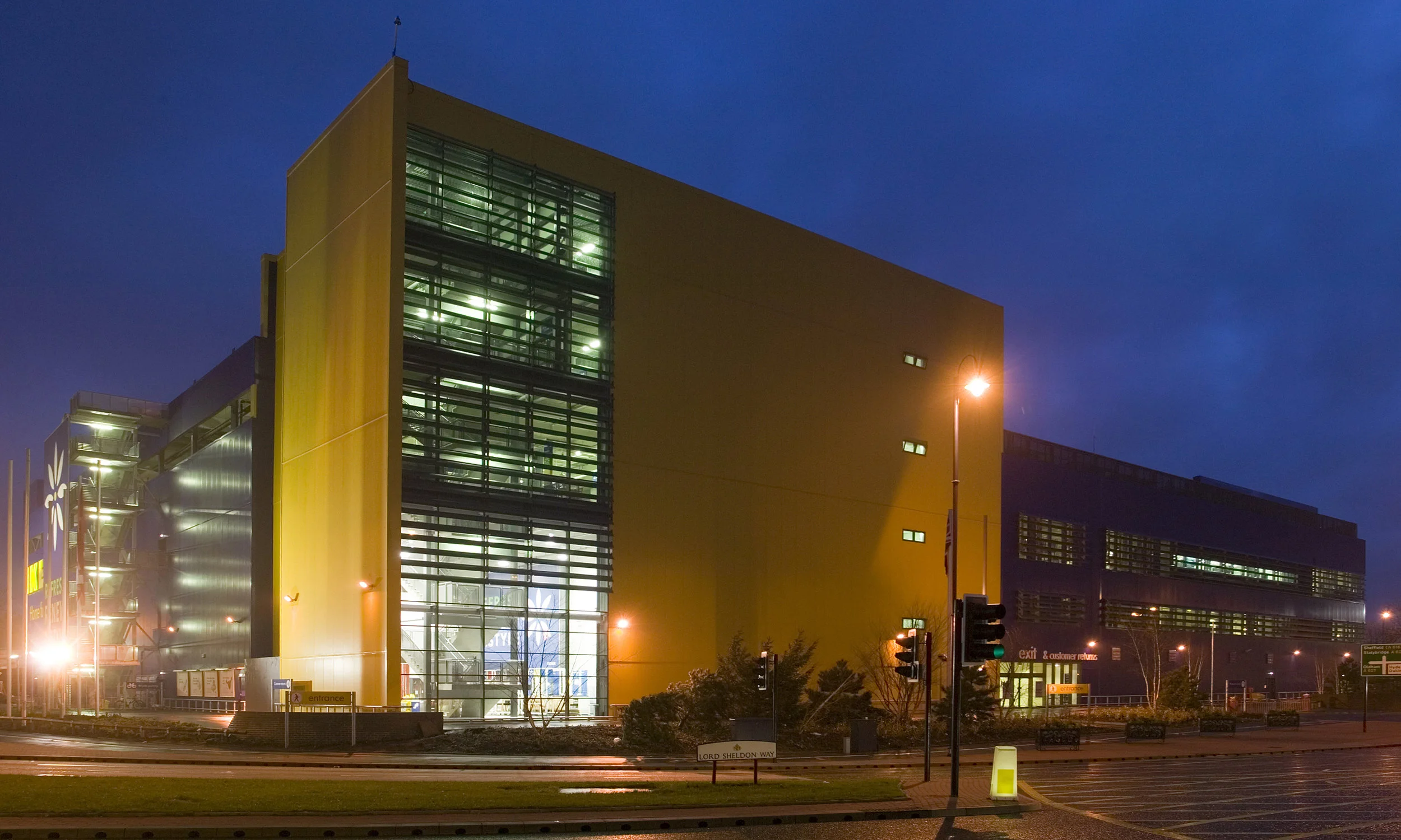 ASHTON UNDER LYNE.jpg