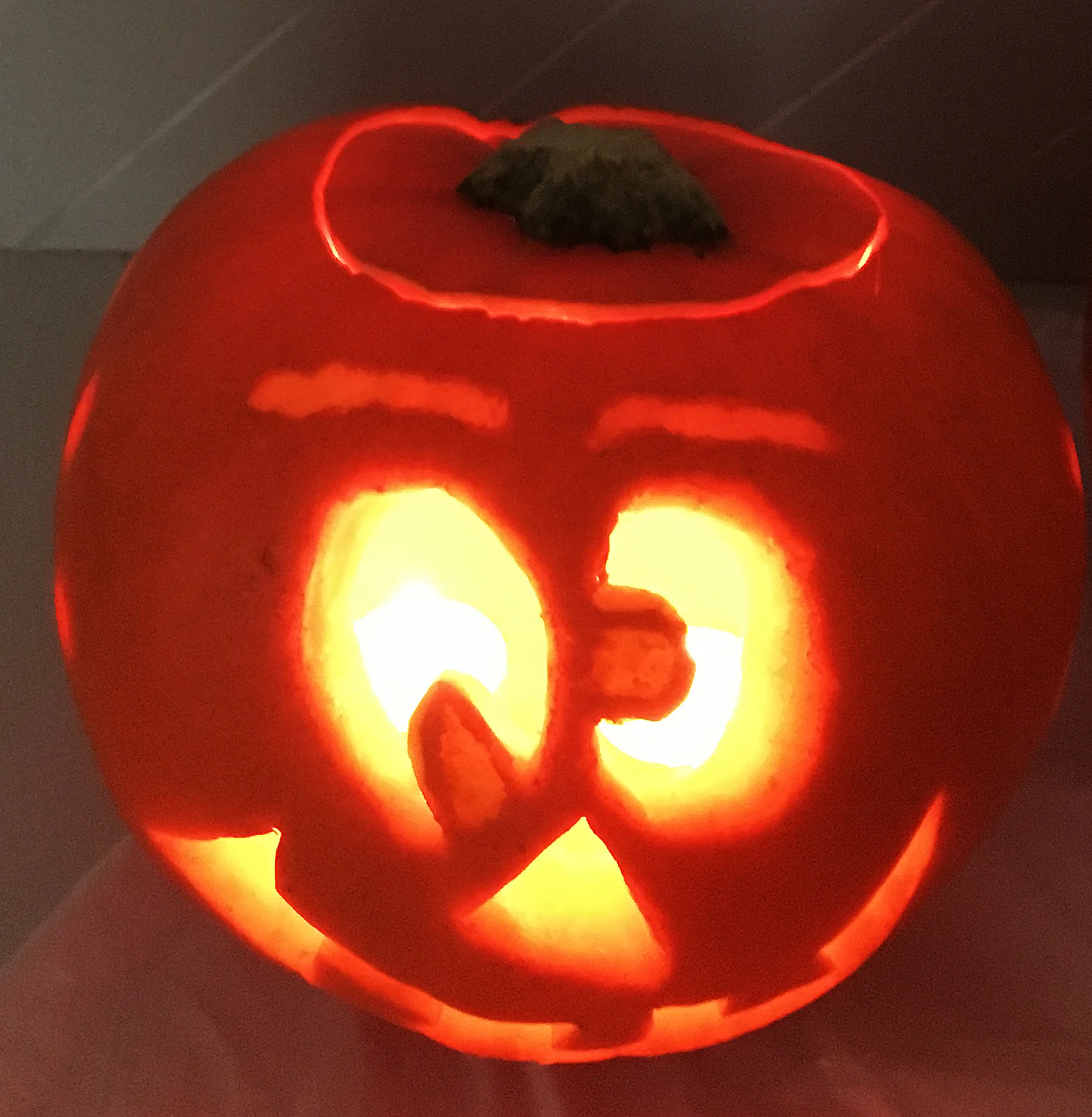 Lunchtime pumpkin carving fun