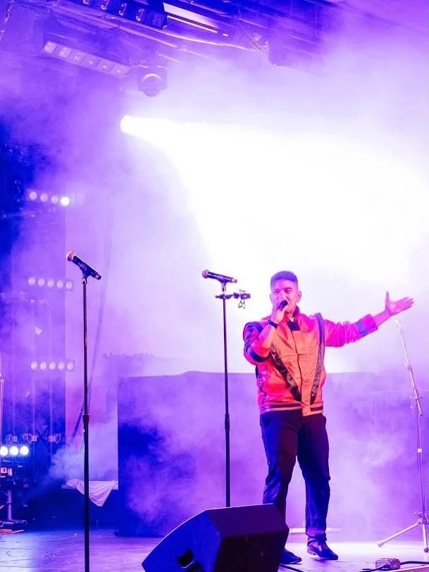 @taycheneyevents - “So, which music artist are you dressing up as, tonight?” 
Me - “you mean artistS π¬”
Cover Photo πΈ : @truecolorscreative 
Event: @wipalv Q3 - “Rock of Fame” 
Venue: @hrcvegasstrip
Planner: @