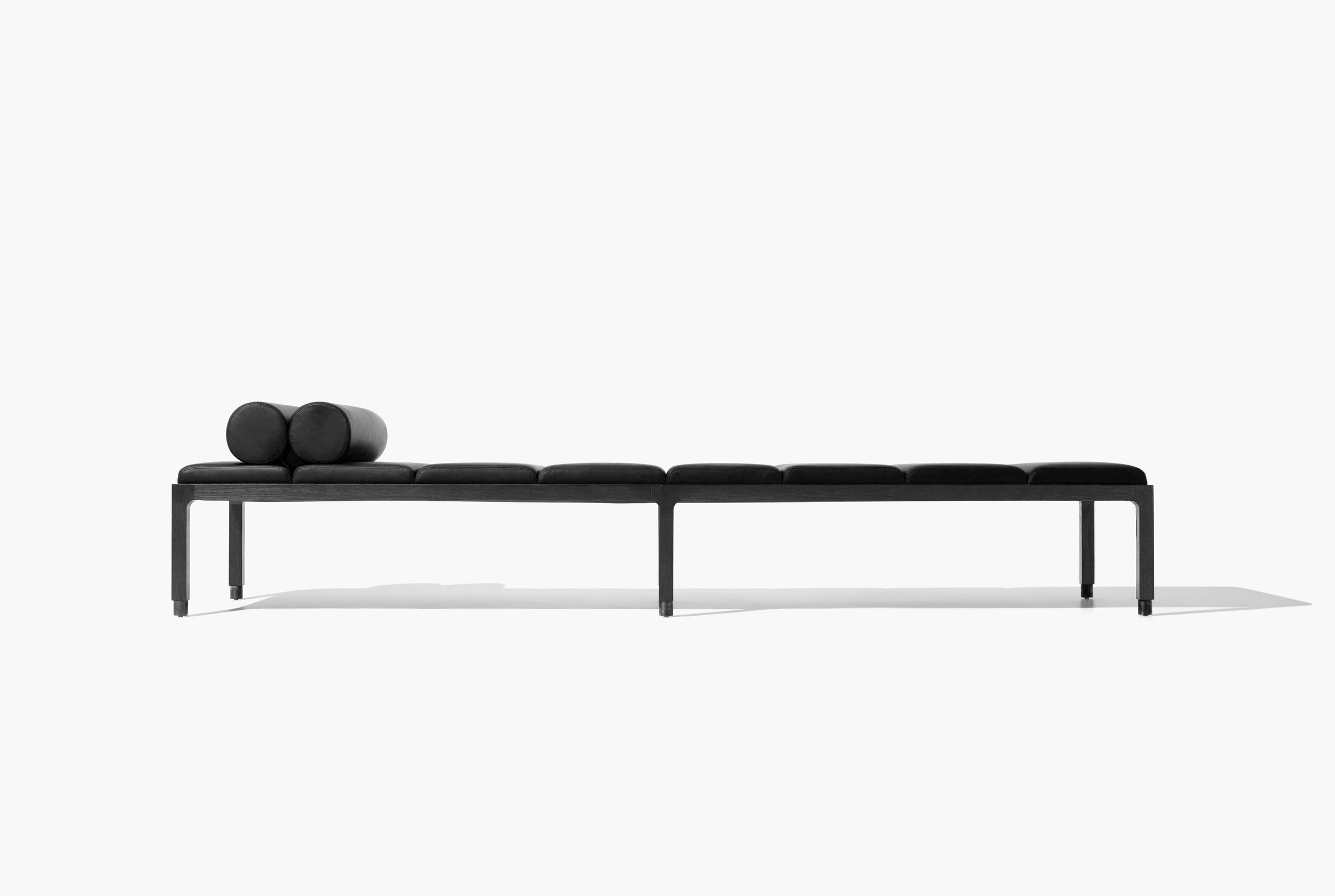 Universo Daybed Best of Year Awards Henry Francis &amp; Sonya Pletes