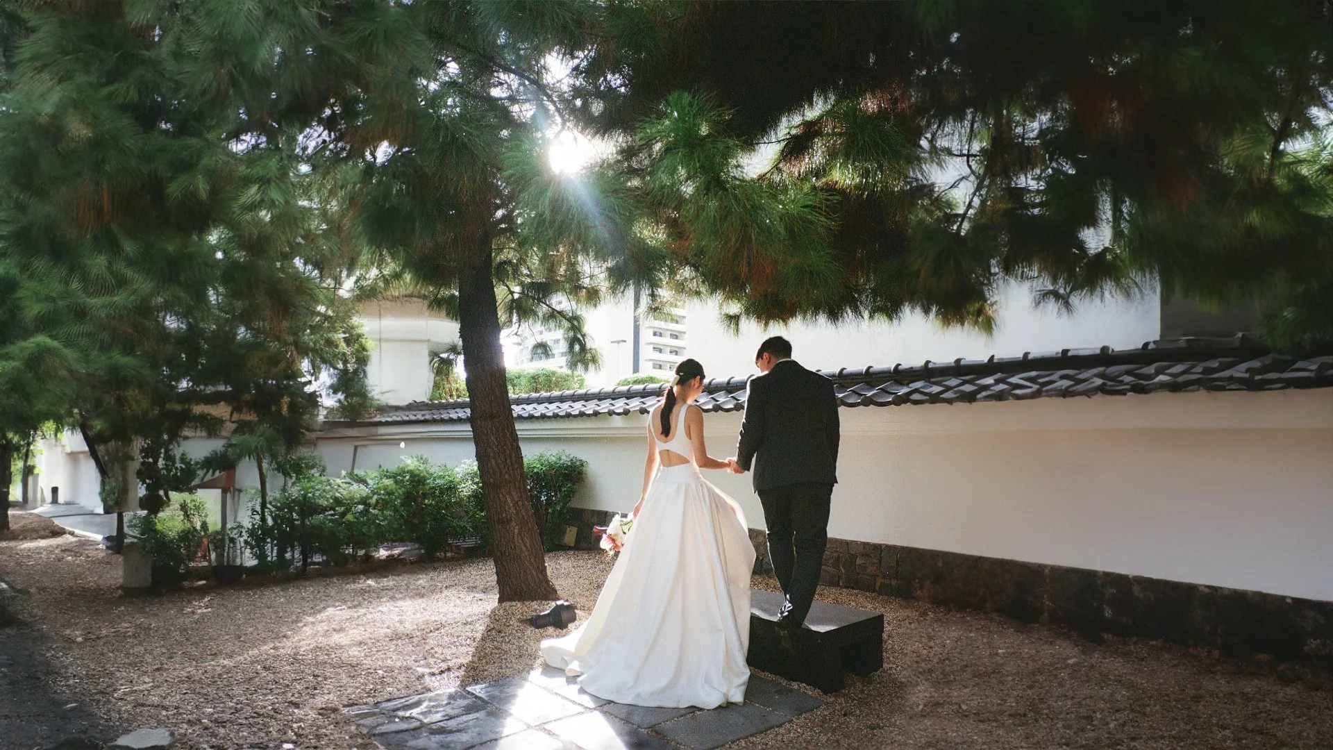 Bryan & Maddy Super 8 Wedding | Ikebana