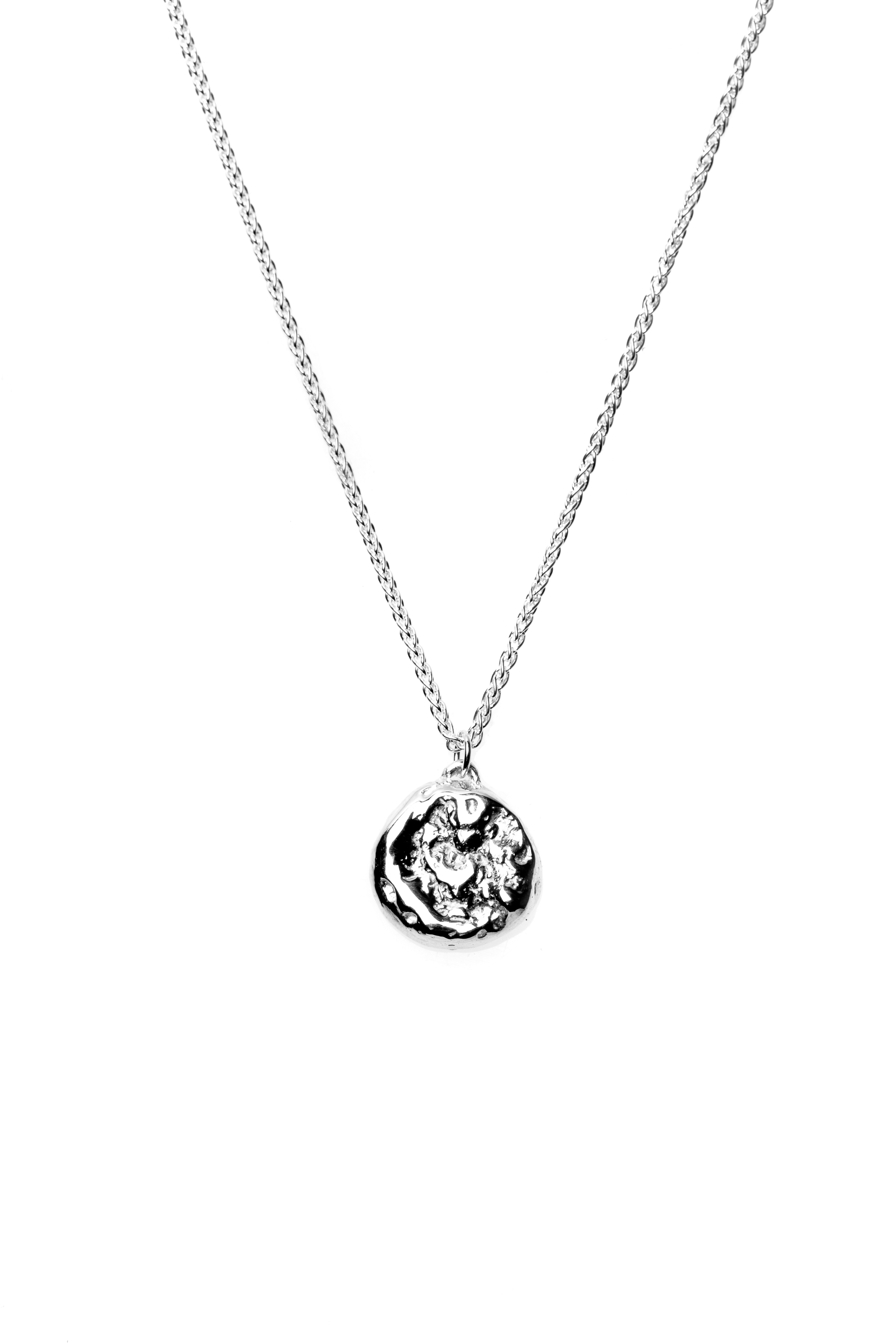 DEETAIL PRESERVE GLACIER NECKLACE HIGH.jpg