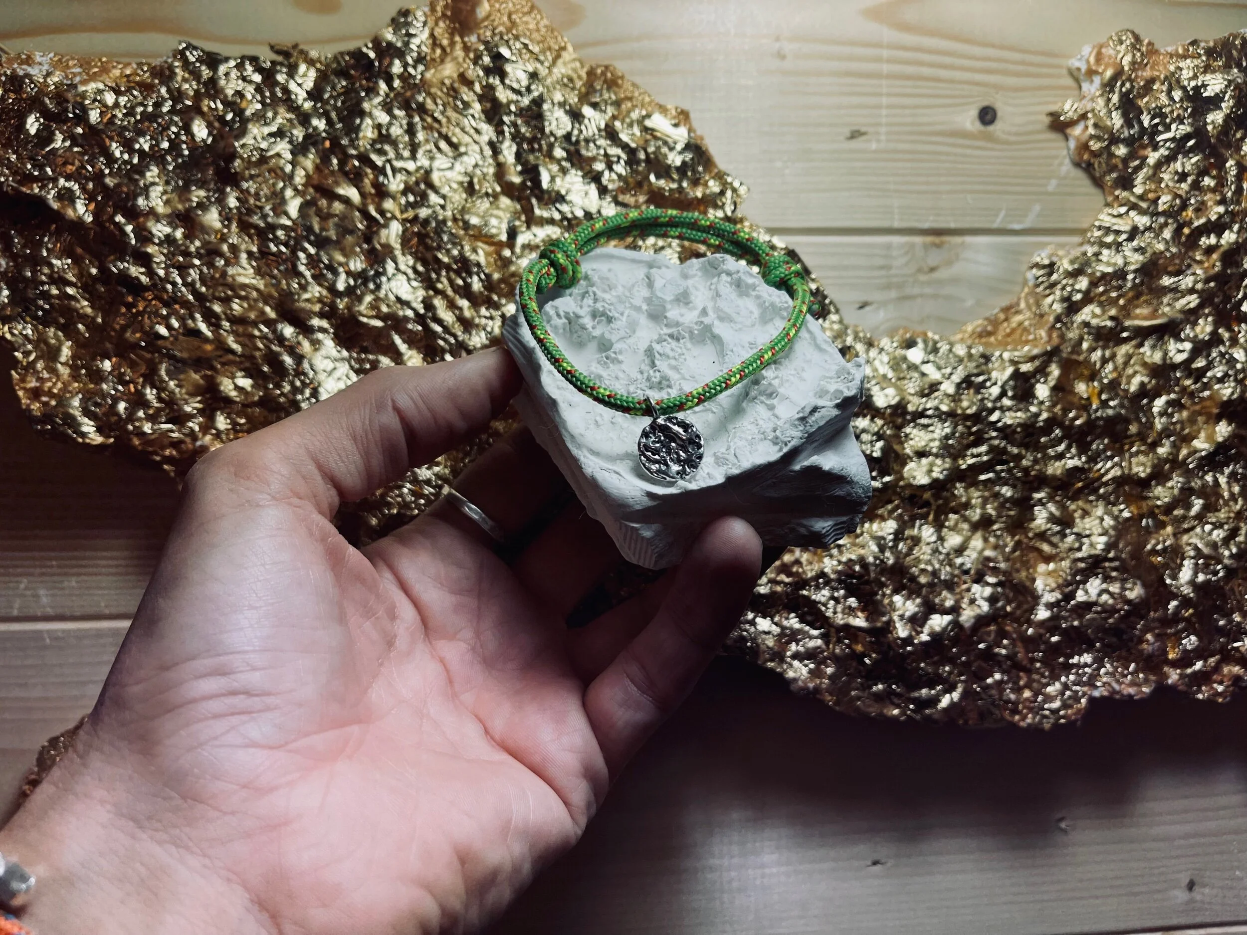 D82E071D-4BB2-45B7-A0CE-A0E06AA6CB0C