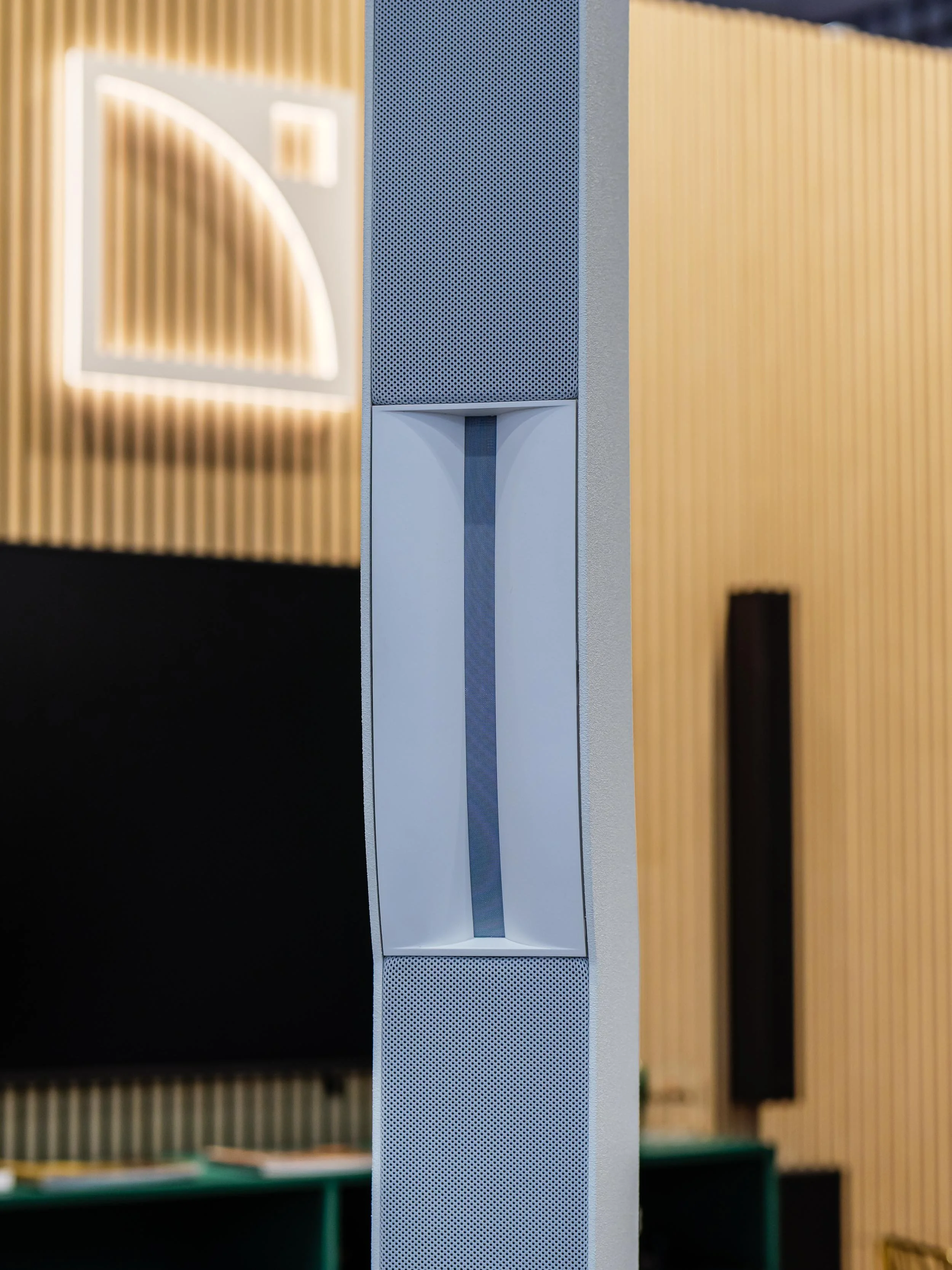 P1699186-web.jpg