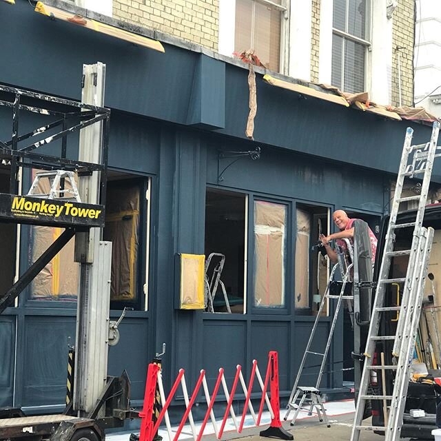 Sneak peek !! RetsinaLondon 2020 ❤️🇬🇷 #RetsinaLondon #sneakpeek #newlook #hagueblue #beautiful #mediterranean #greek #thebestgreekrestaurant #mama #family #greekfood