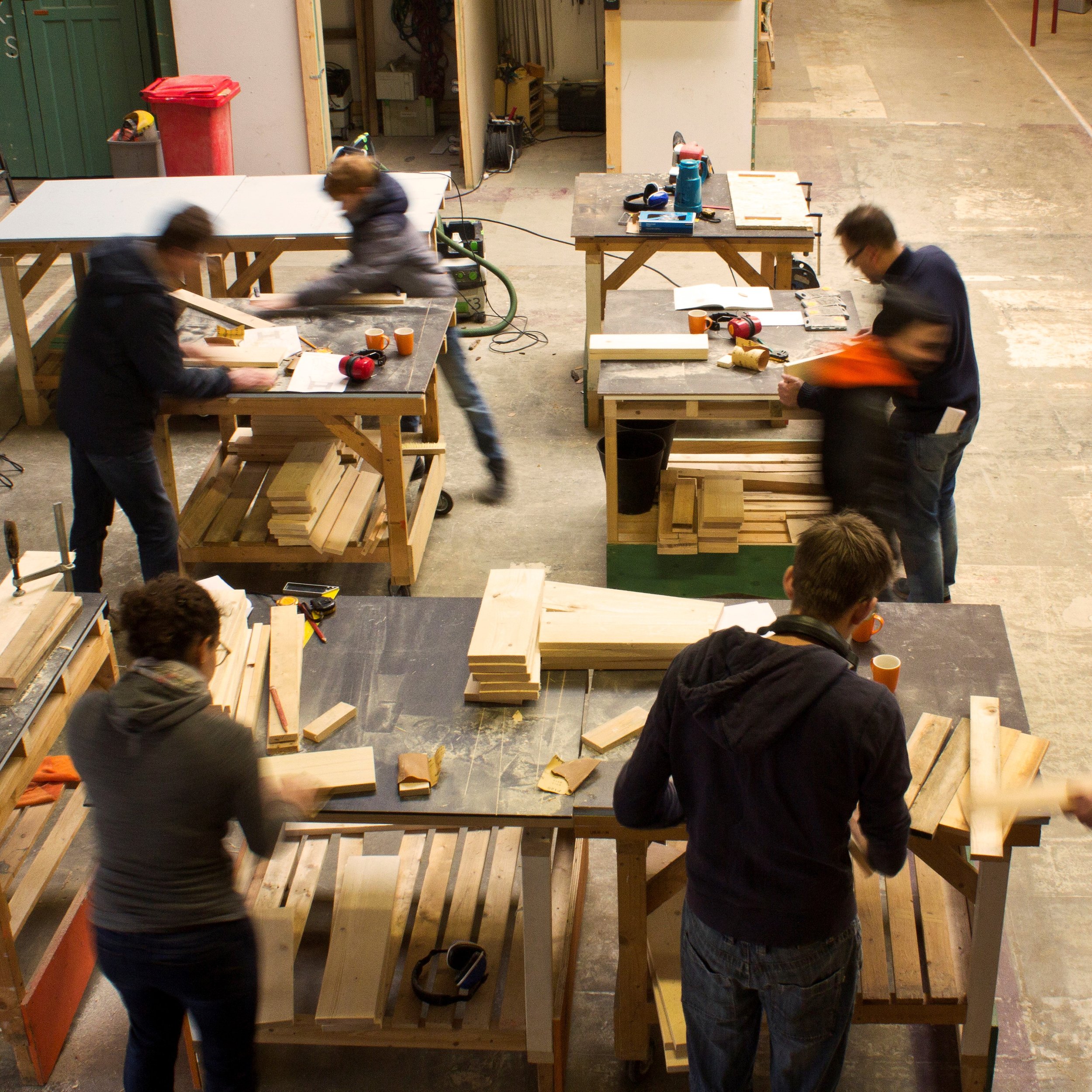 Buurman Rotterdam-Buurman - werkplaats leren hergebruikte materialen hout