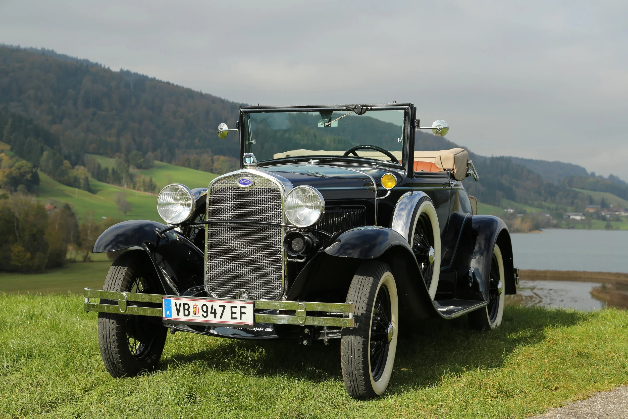 I think this is a Model T, but most stock photos are really expensive, so forgive me if it's not the exact model!