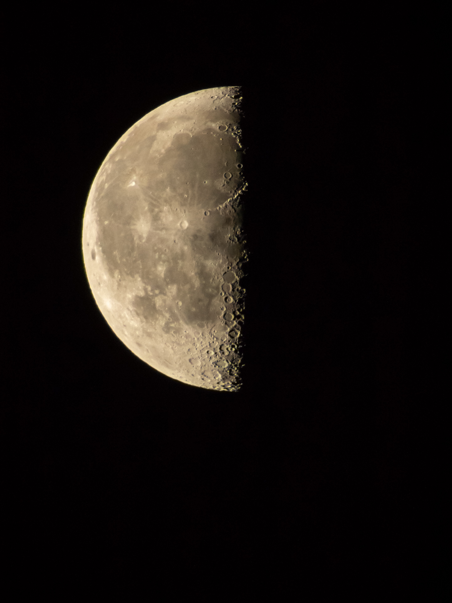Last Quarter Moon | 20190526 0513 E:38.96x77.00@84m