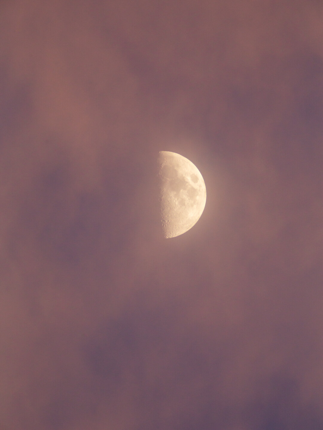 \ Lunar Sunset Glow \