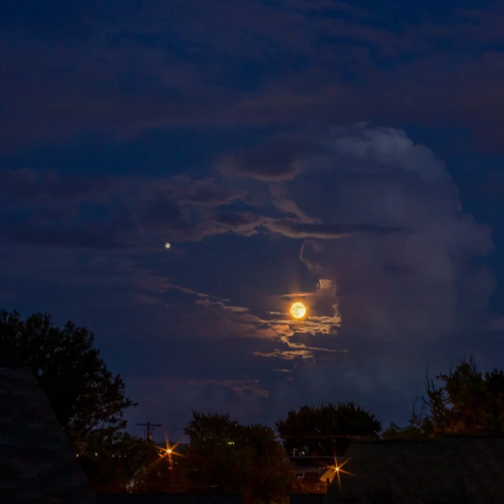 \ Full Sturgeon Moon and Jupiter with Thunderhead \
