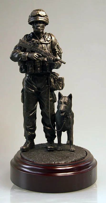 Dog-hldr-osprey-1.jpg