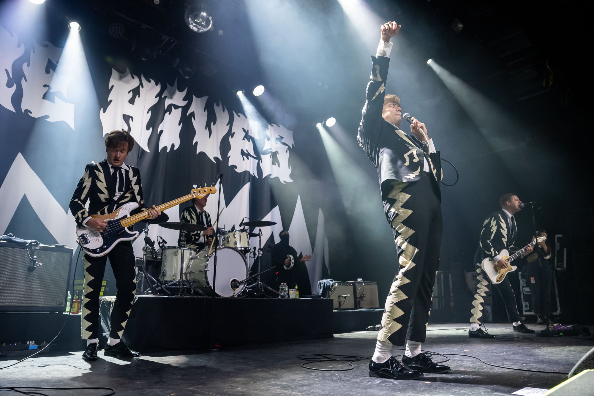 3-The-Hives-by-Edwina-Hay-0027.jpg