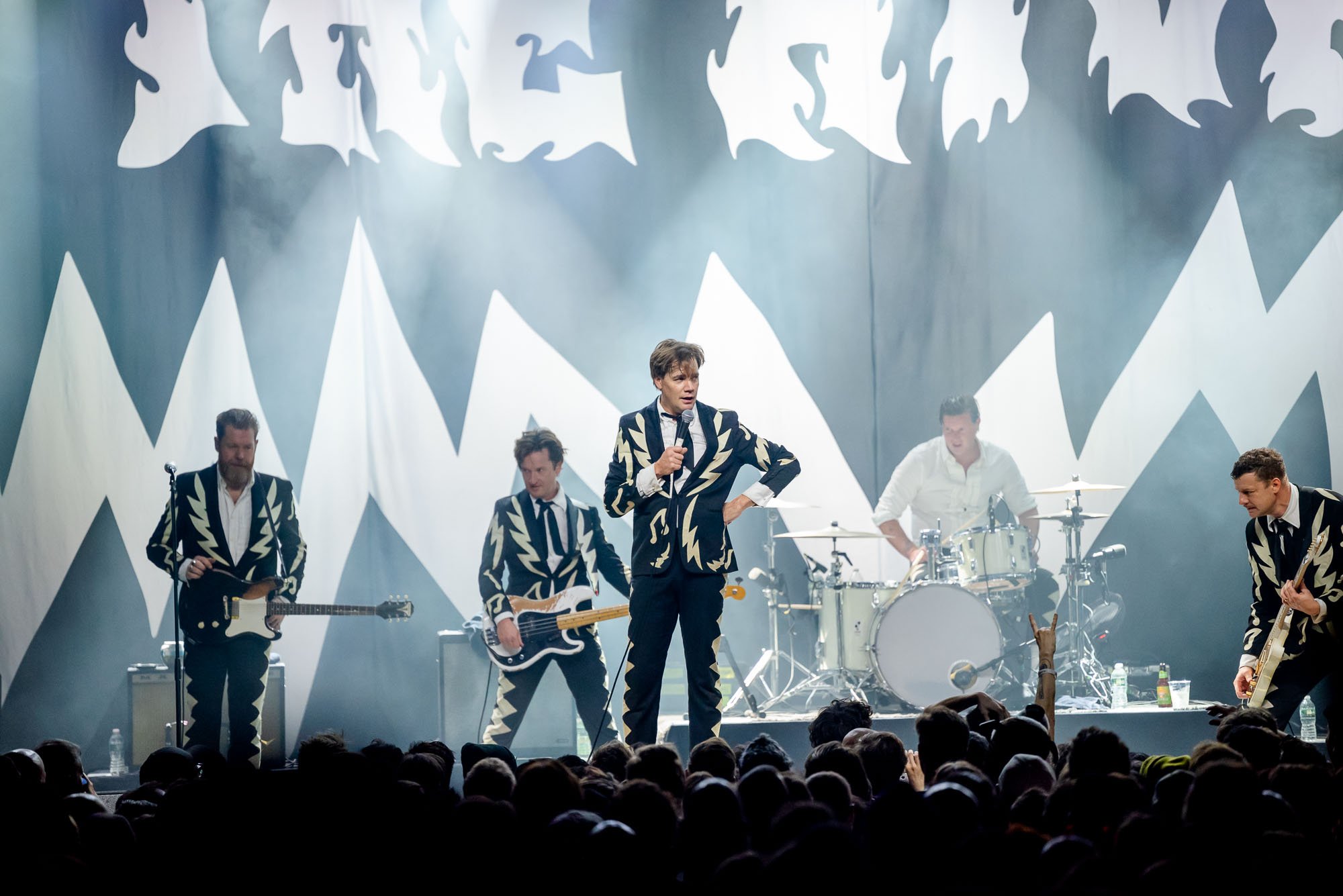 3-The-Hives-by-Edwina-Hay-0562.jpg