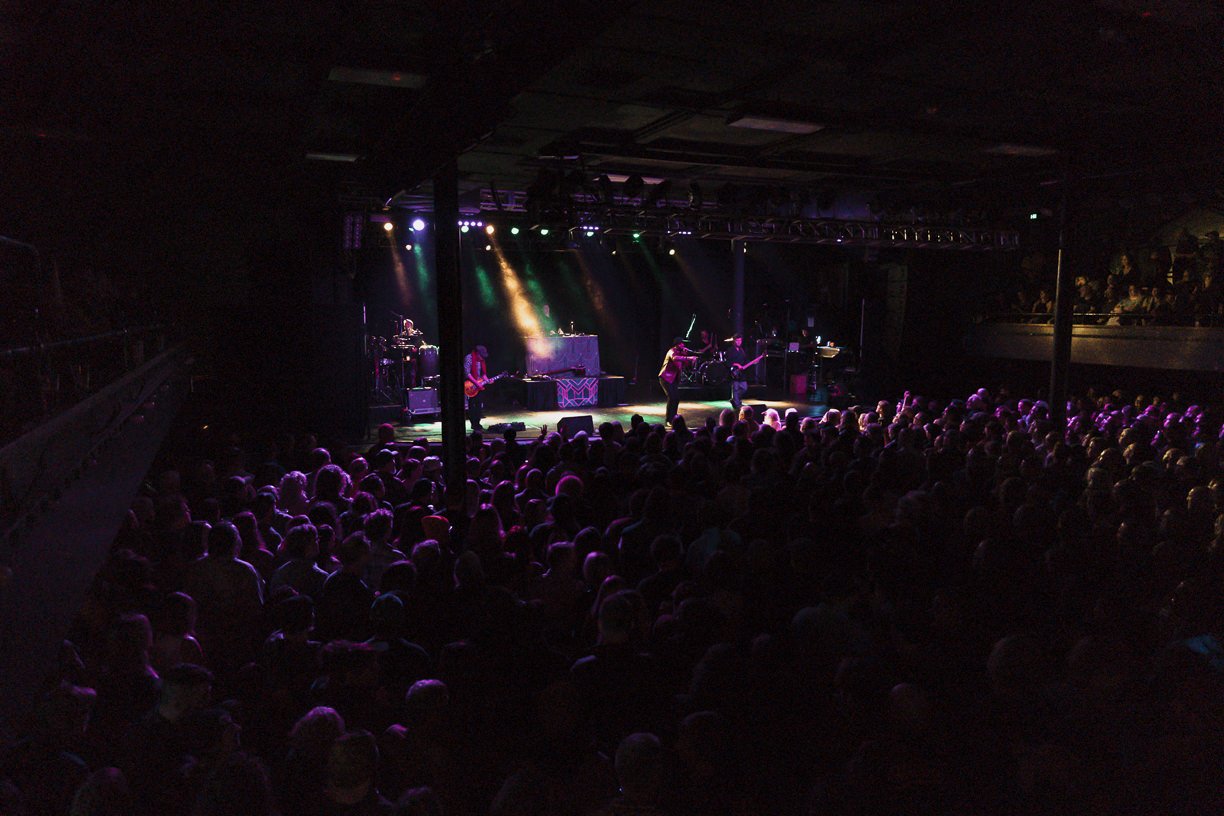 THIEVERY CORP-06104 C HALL.jpg