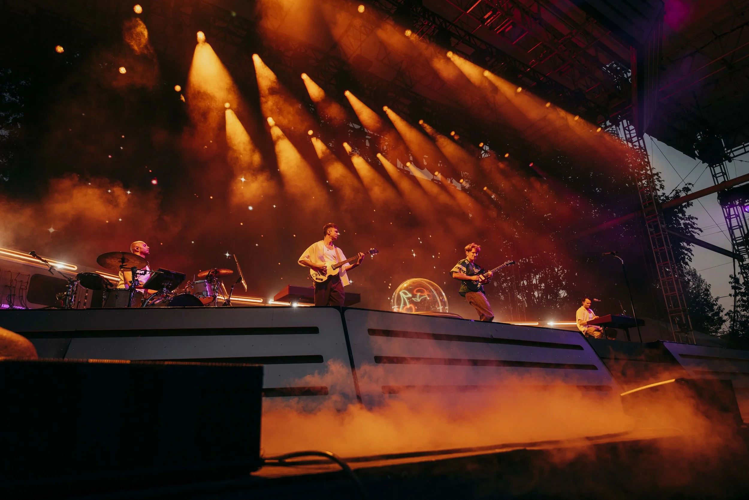 GLASS ANIMALS-09347 C HALL.jpg