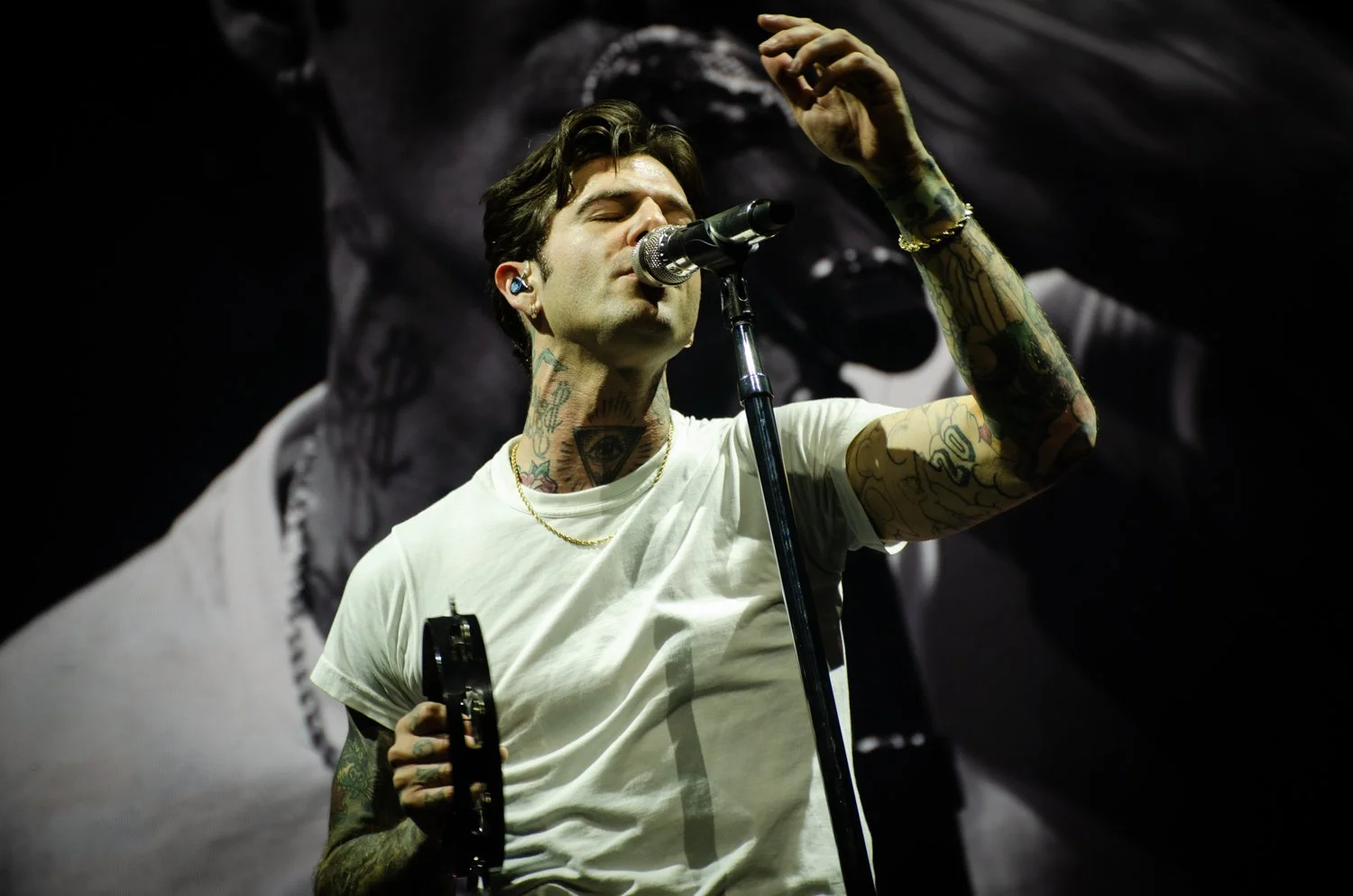 The Neighbourhood-77.jpg