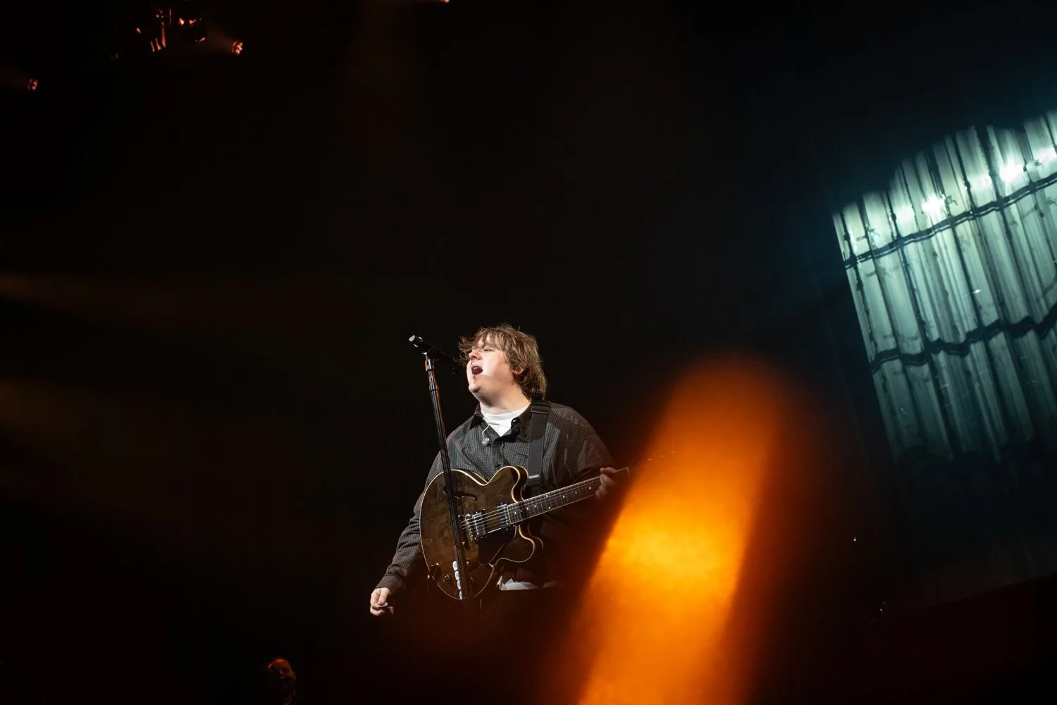 Lewis Capaldi-07.jpg