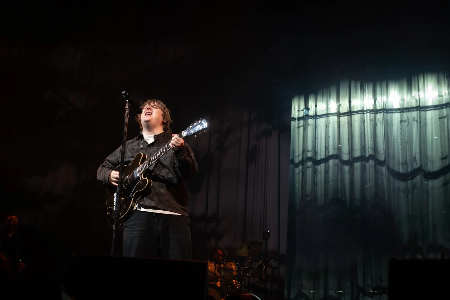 Lewis Capaldi-08.jpg