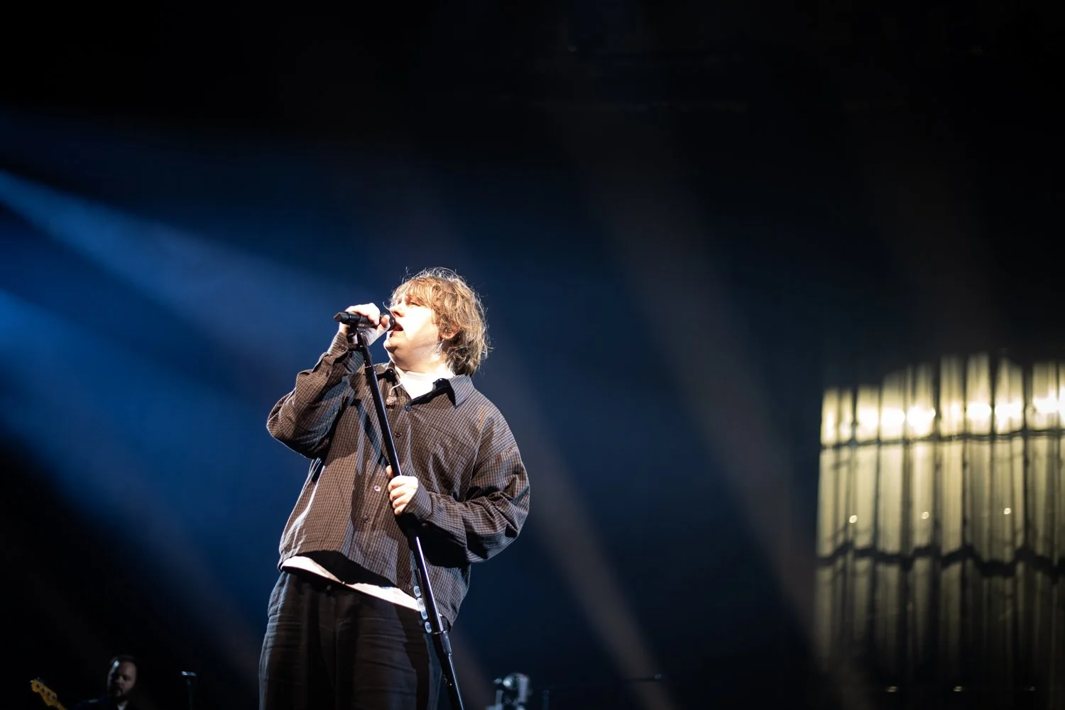 Lewis Capaldi-09.jpg