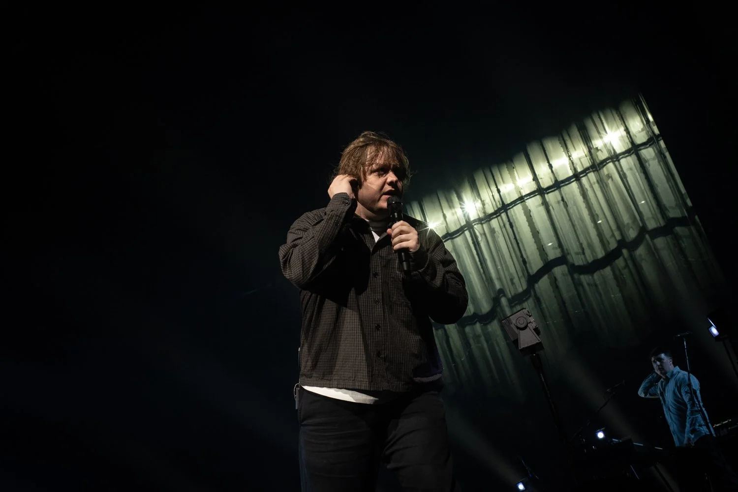 Lewis Capaldi-12.jpg