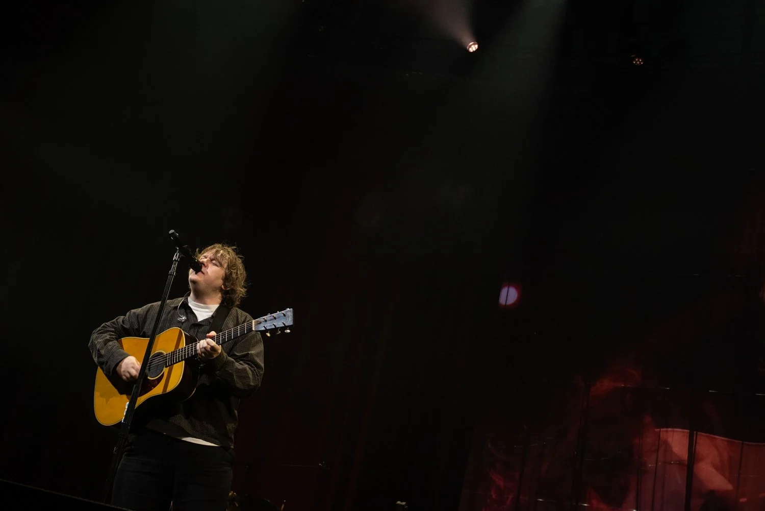Lewis Capaldi-18.jpg