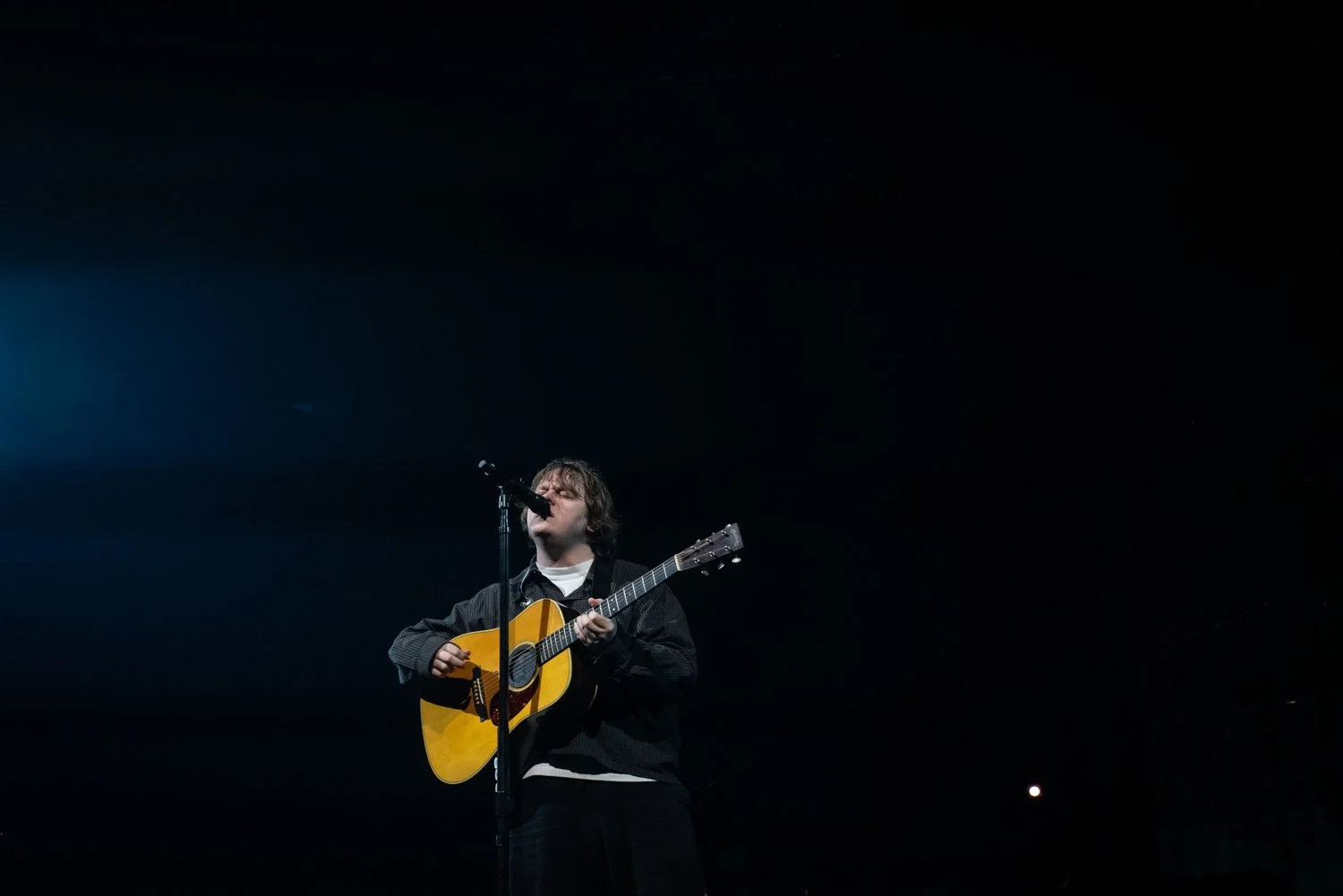 Lewis Capaldi-19.jpg