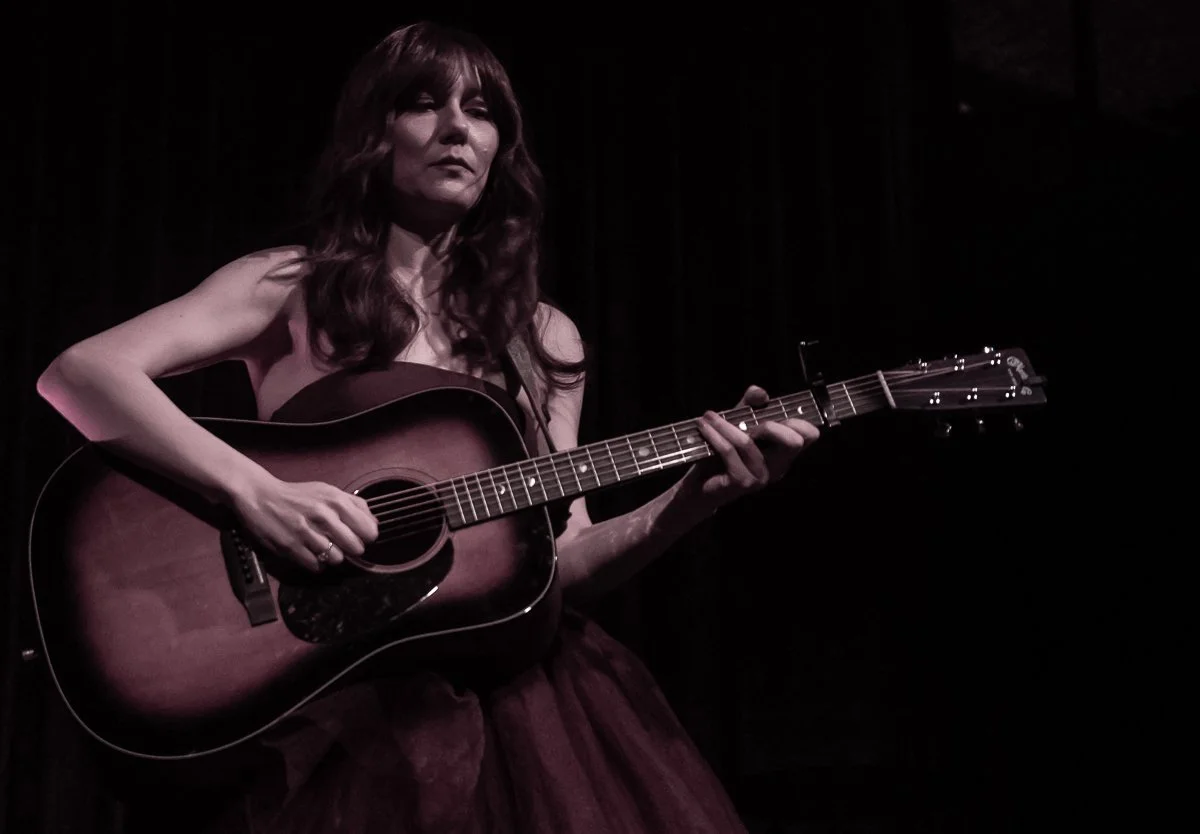 Molly Tuttle-4.jpg