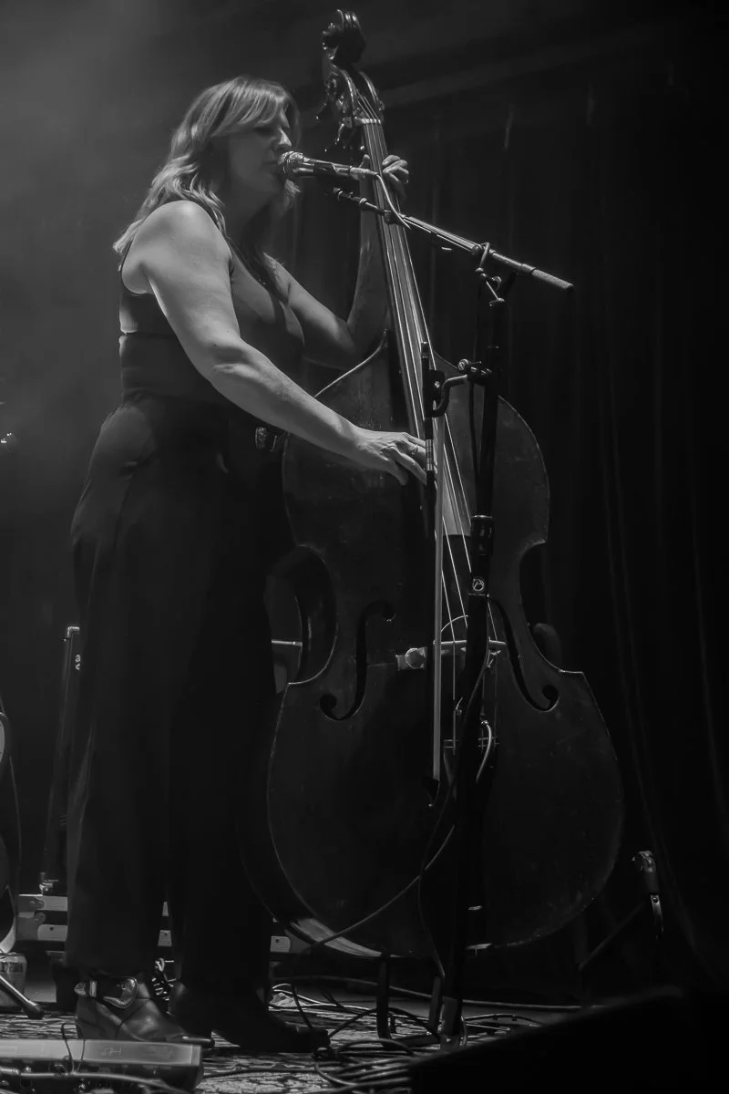 Molly Tuttle-15.jpg
