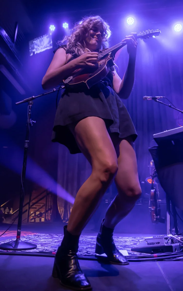Molly Tuttle-25.jpg