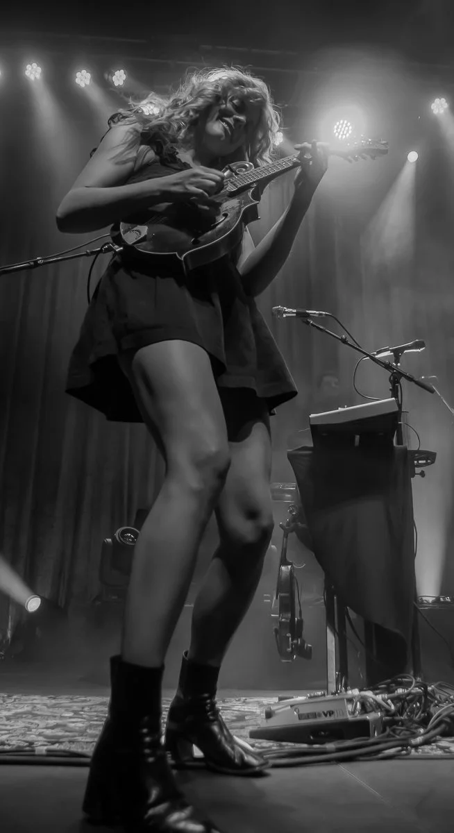 Molly Tuttle-26.jpg