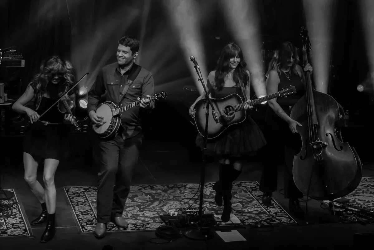 Molly Tuttle-31.jpg