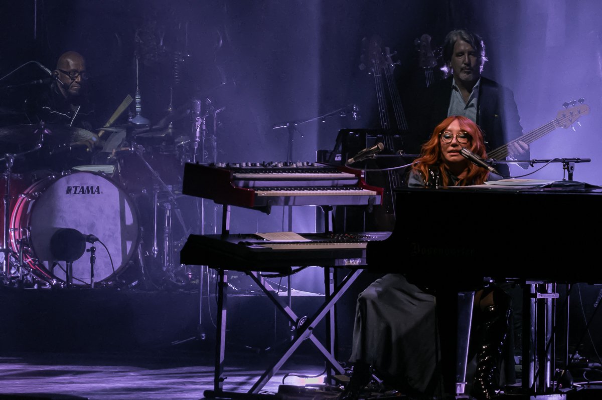Tori Amos-8.jpg