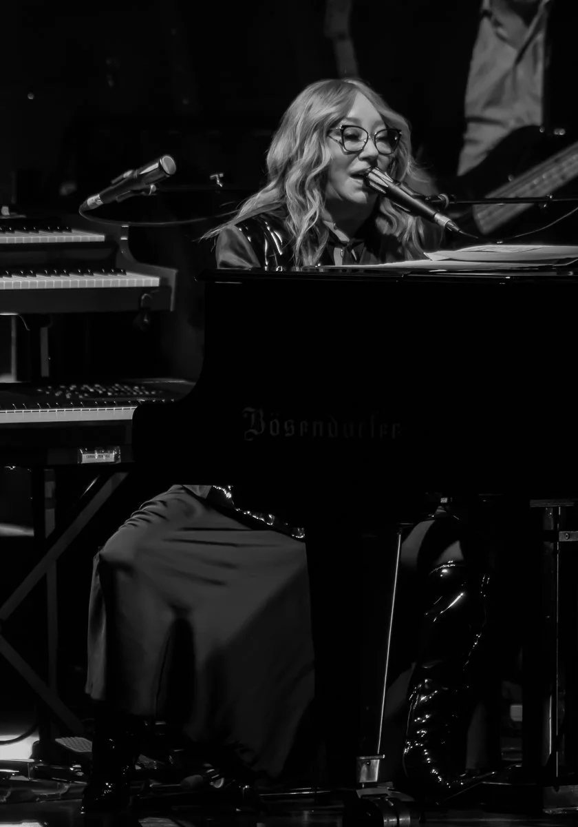 Tori Amos-10.jpg