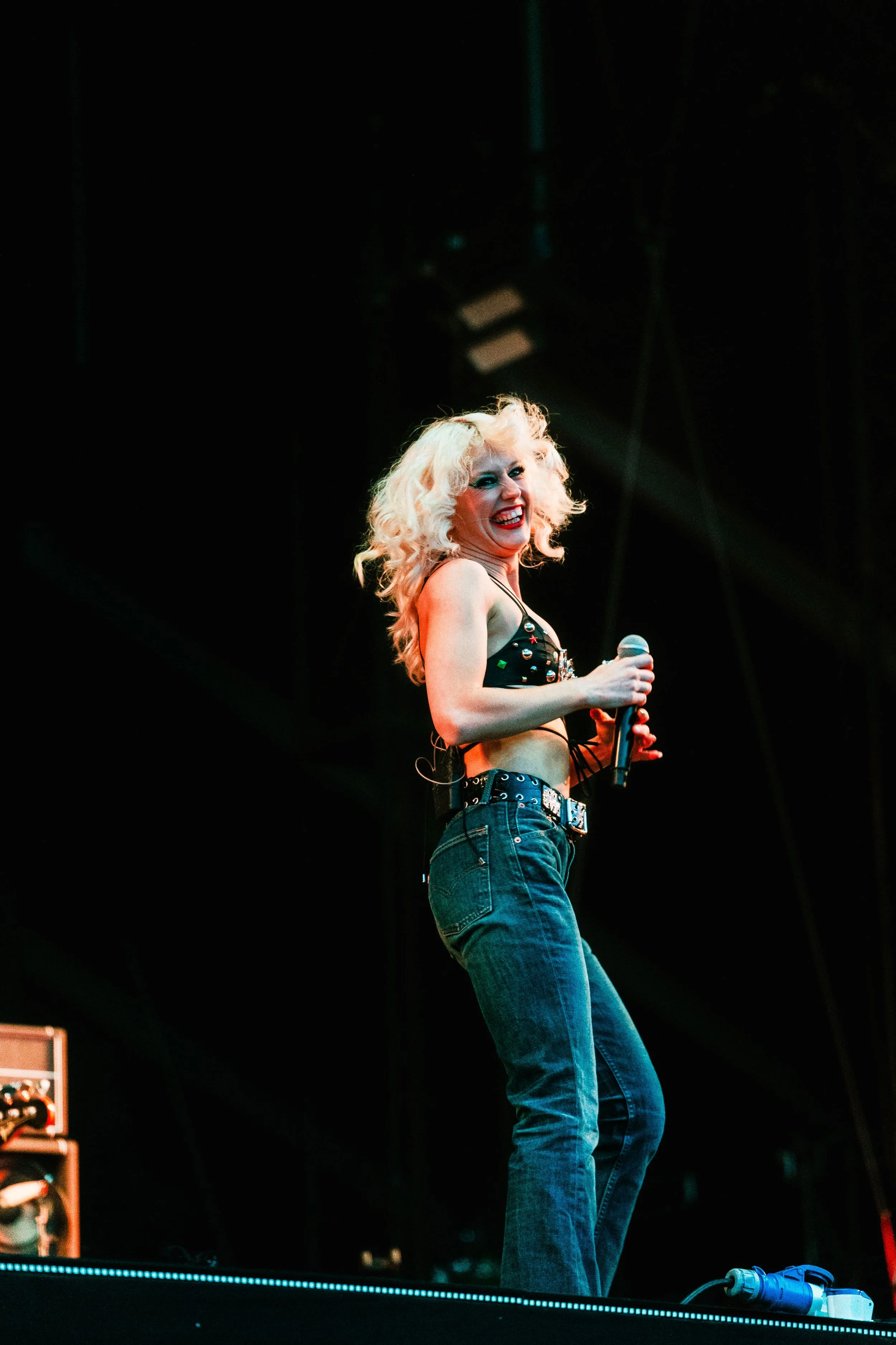 Manon POTHIN-manoncphoto_RES-Amyl and the Sniffers_20260829_002.jpg