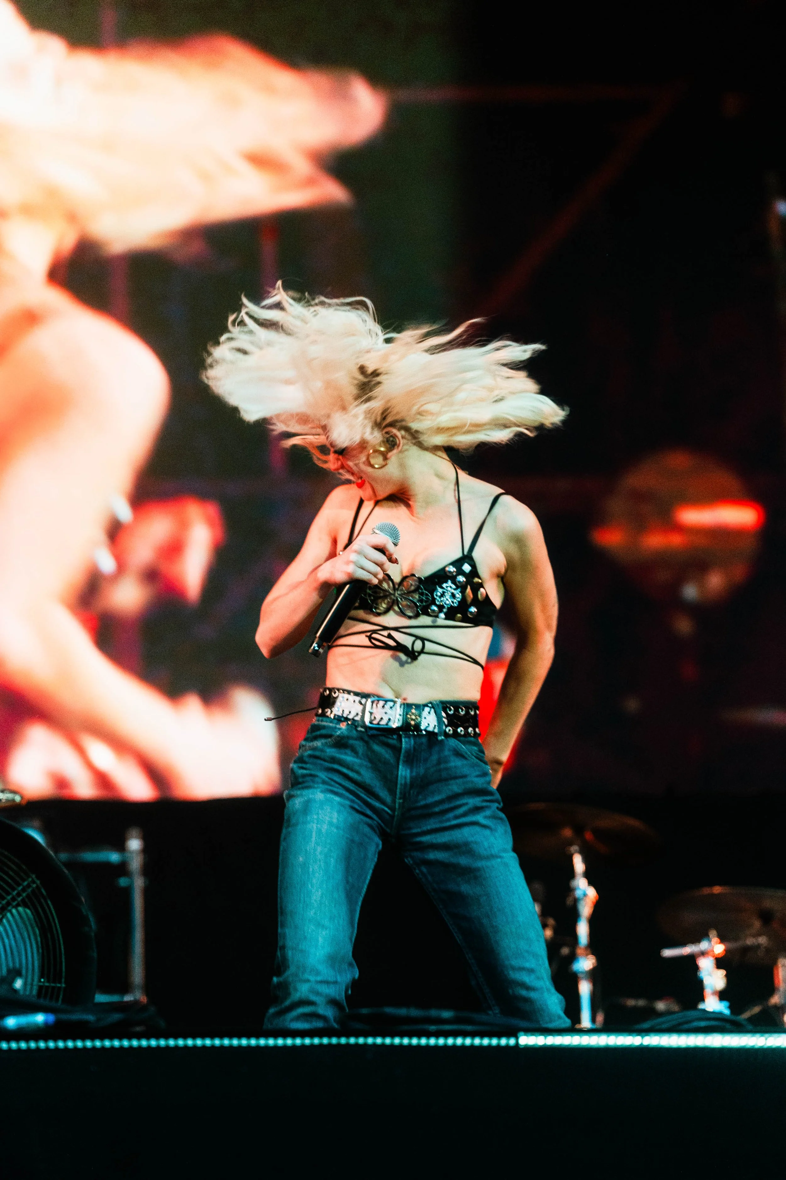 Manon POTHIN-manoncphoto_RES-Amyl and the Sniffers_20260829_003.jpg