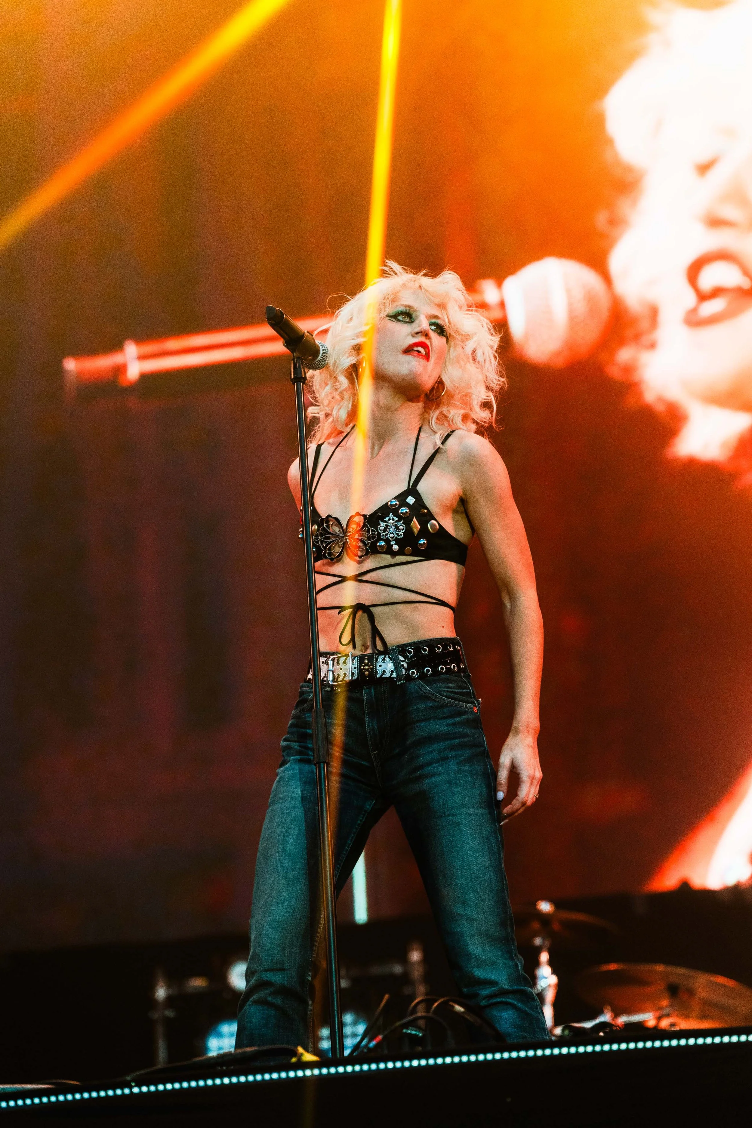 Manon POTHIN-manoncphoto_RES-Amyl and the Sniffers_20260829_009.jpg
